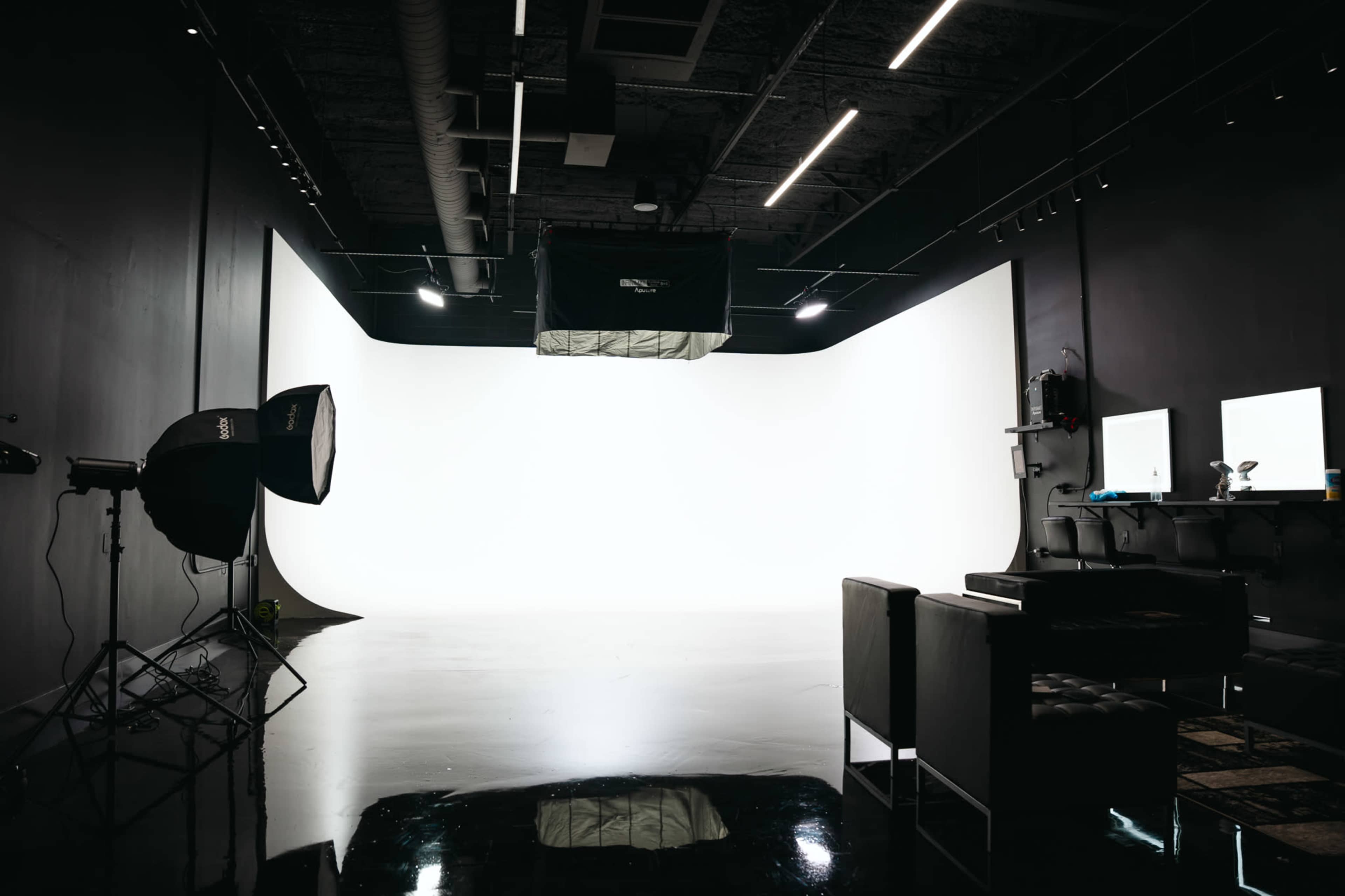 Mesa High End Production Studio w/ Cyc Wall Image in Mesa, Mesa, AZ