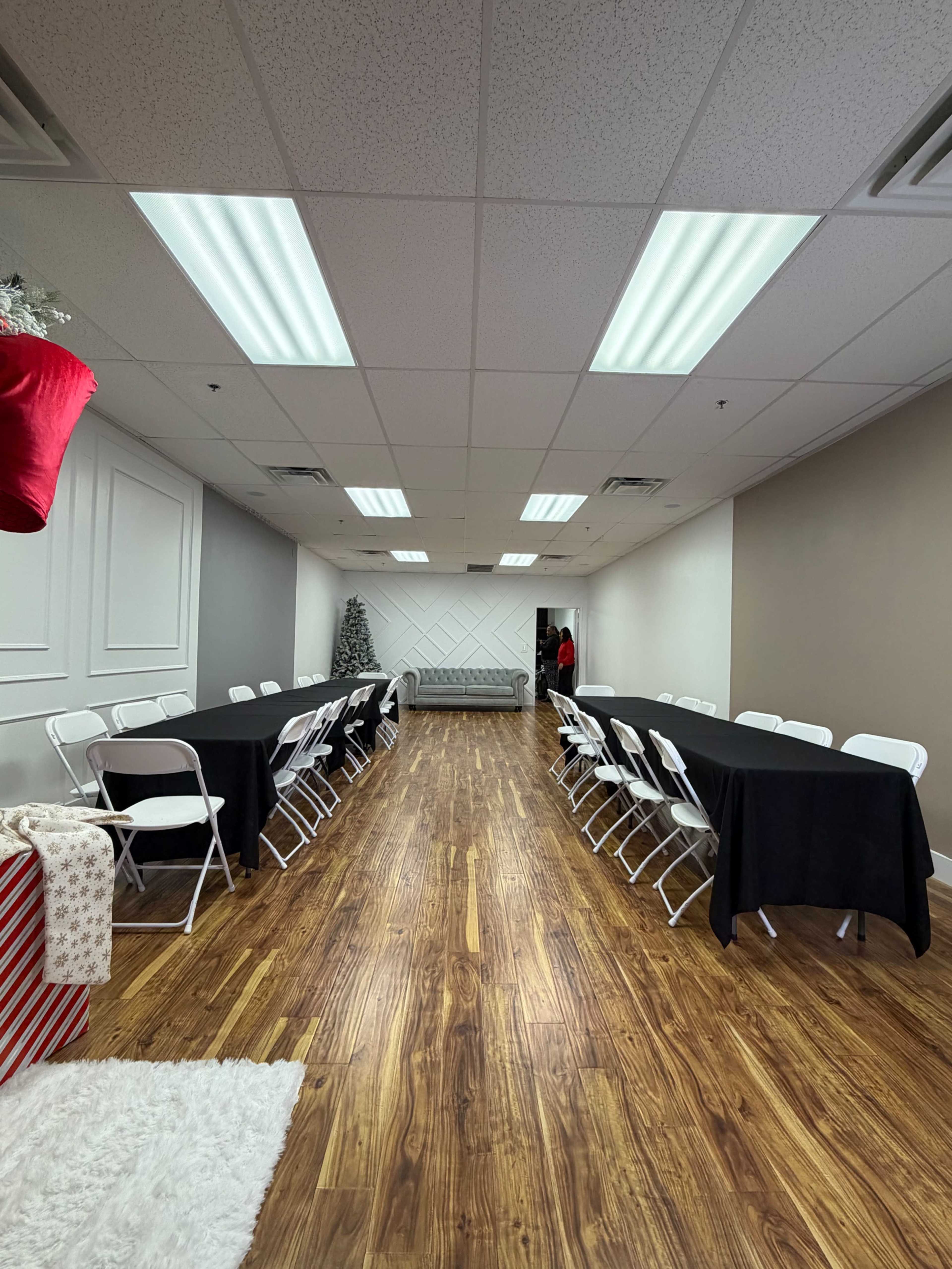 Events, content, workshops, and classes Image in Paradise, Las Vegas, NV