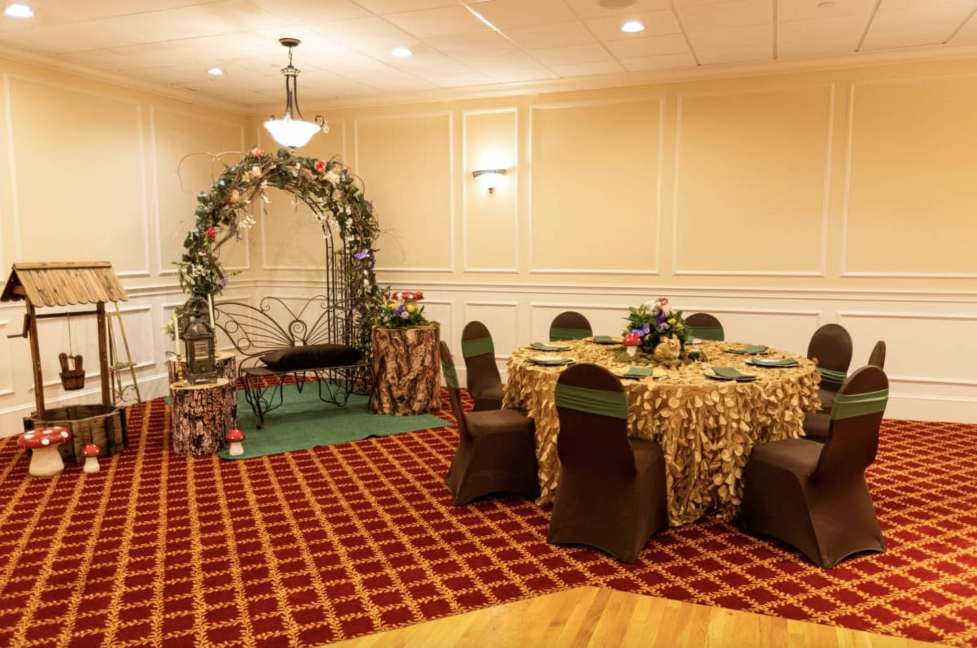 Elegant Ballroom & Event Hall near Boston Image in Revere, Revere, MA