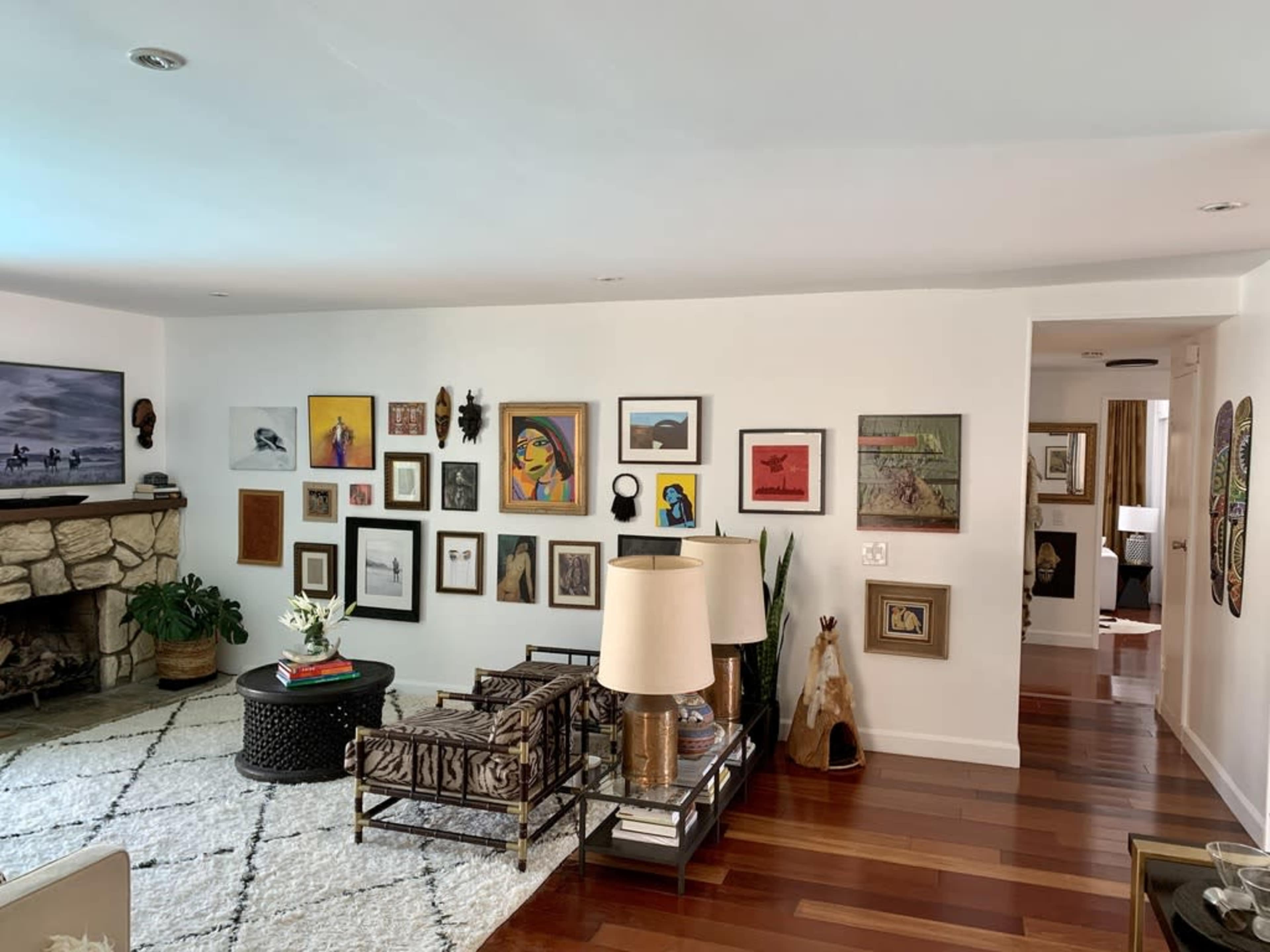 Charming Poolside Escape with Bold, Curated Style in Ventura Image in Ventura, Ventura, CA