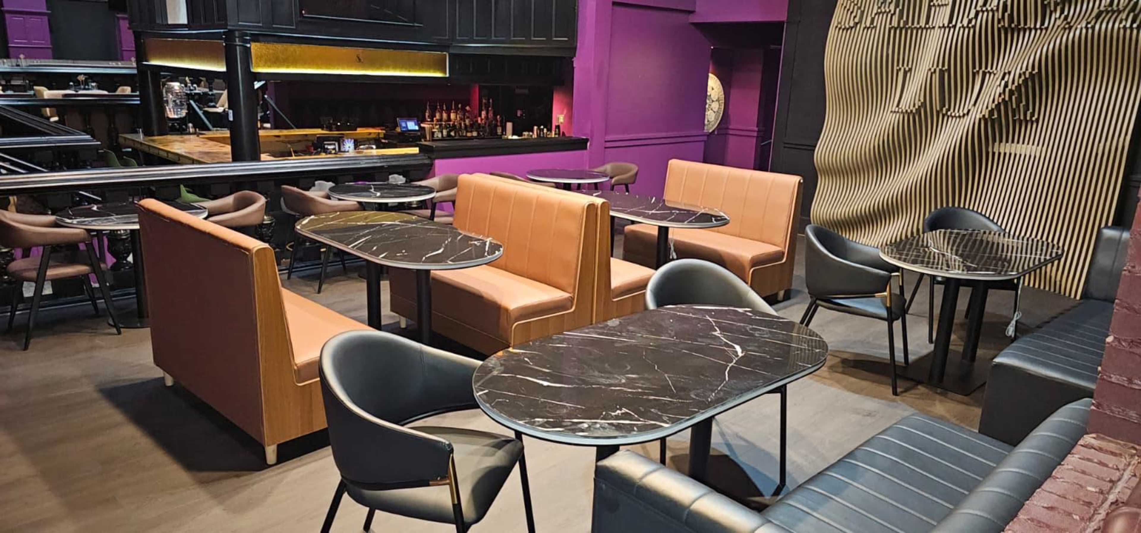 Luxury Restaurant and Event Lounge with Full Bar & Outdoor Patio Image in Walnut Hills, Columbus, OH