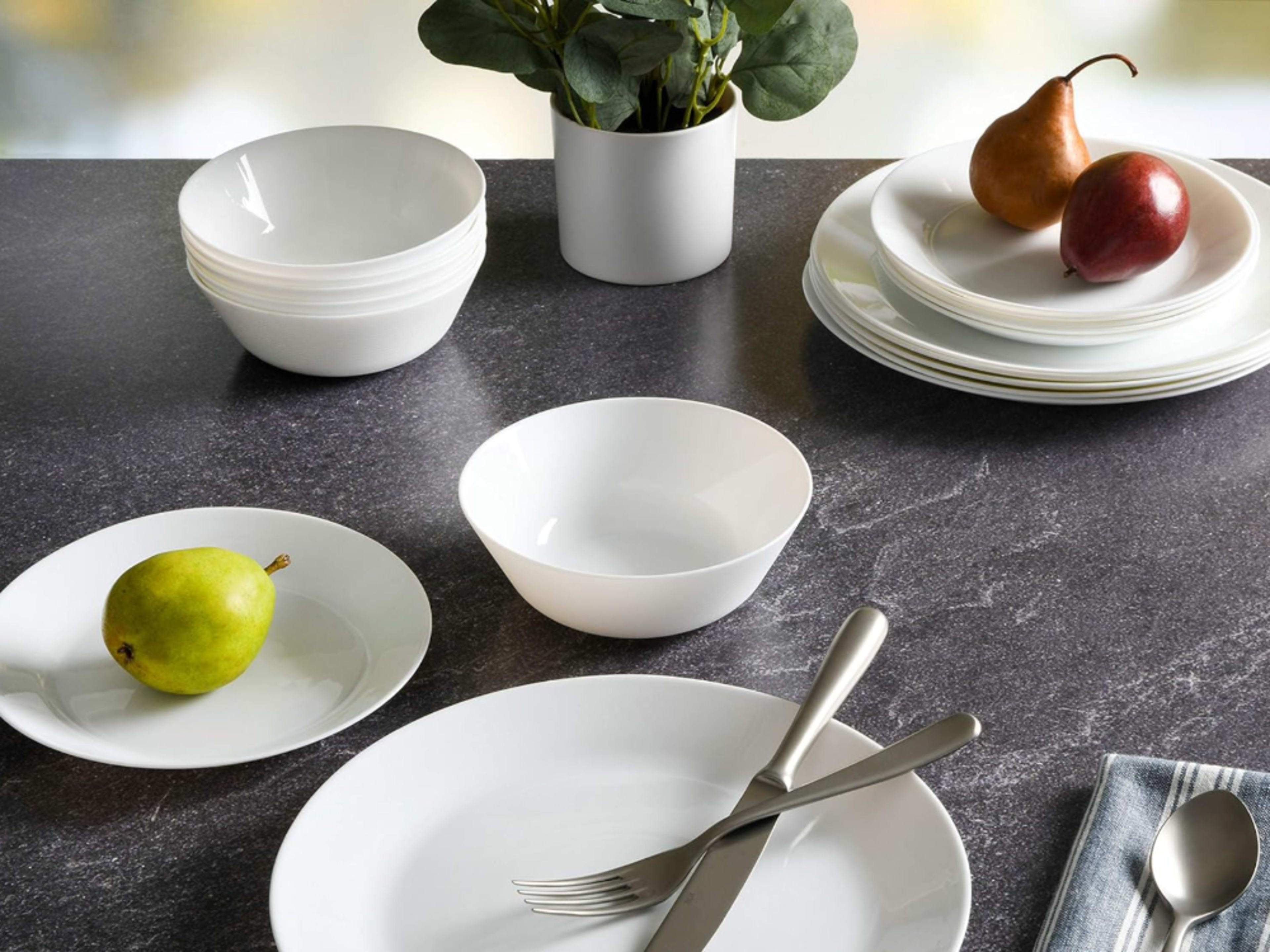 White chip-resistant small/dessert plates