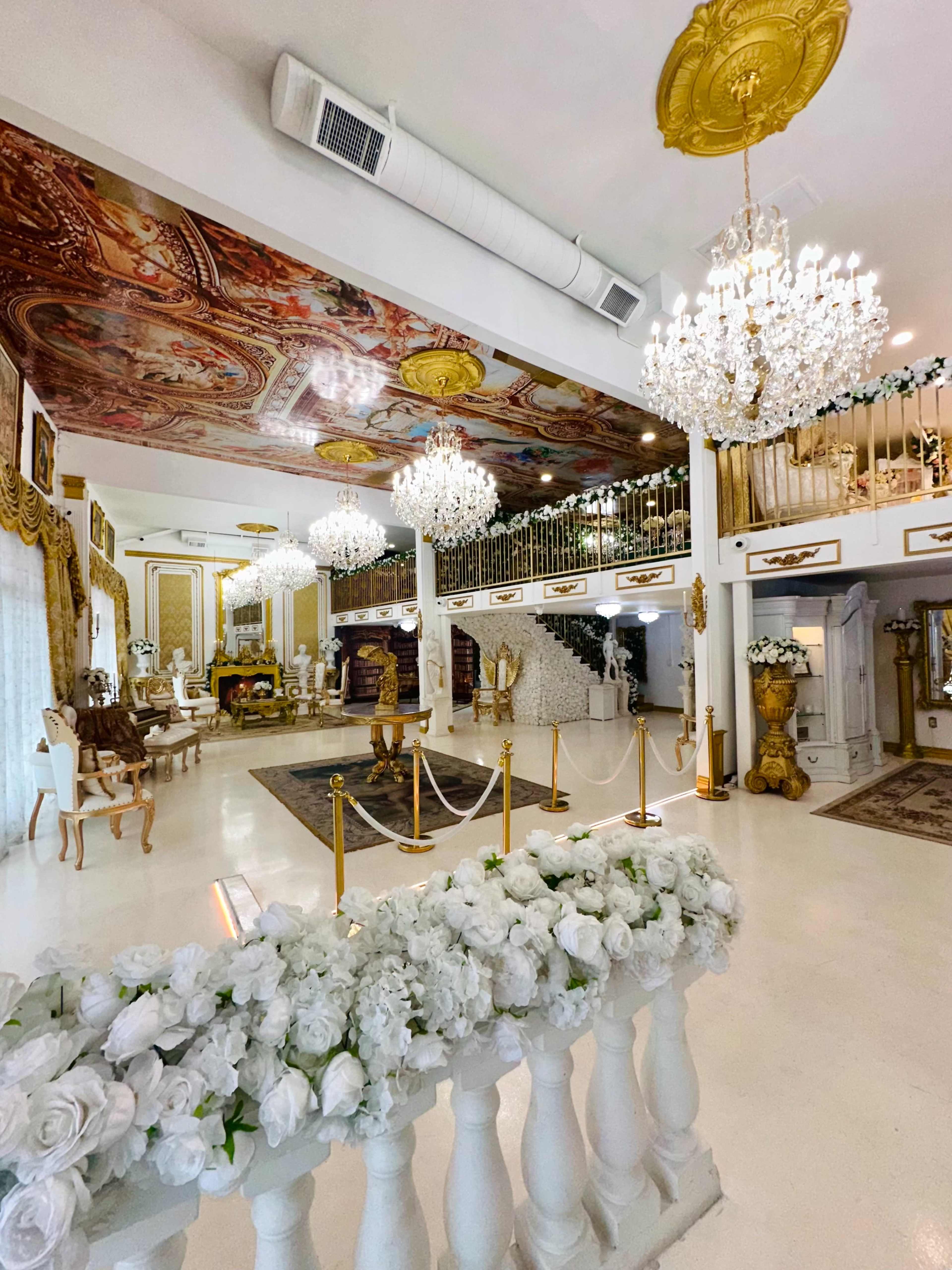 Bridgerton Versailles Luxury MultiSet Huge Palace | Natural Light | Central AC | Free Parking | The Glass Slipper Palace Image in Central LA, Los Angeles, CA