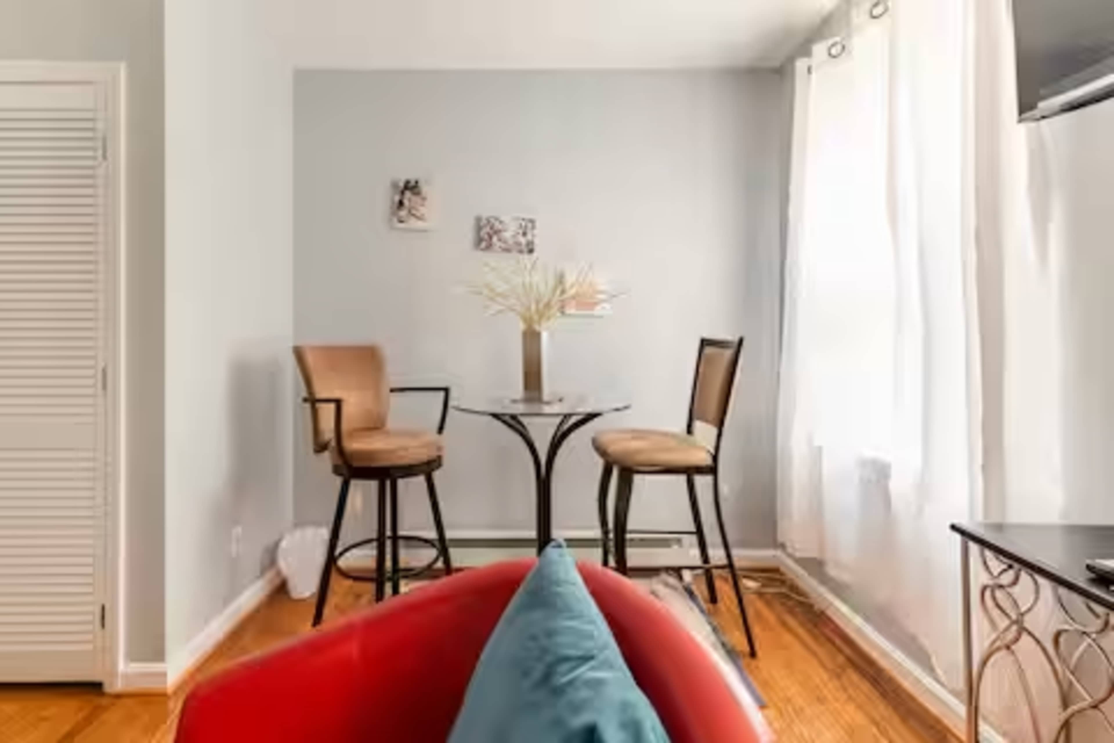 Bright Bayview Apartment Steps from Medical Campus | Ideal for Shoots & Work Sessions Image in Joseph Lee, Baltimore, MD