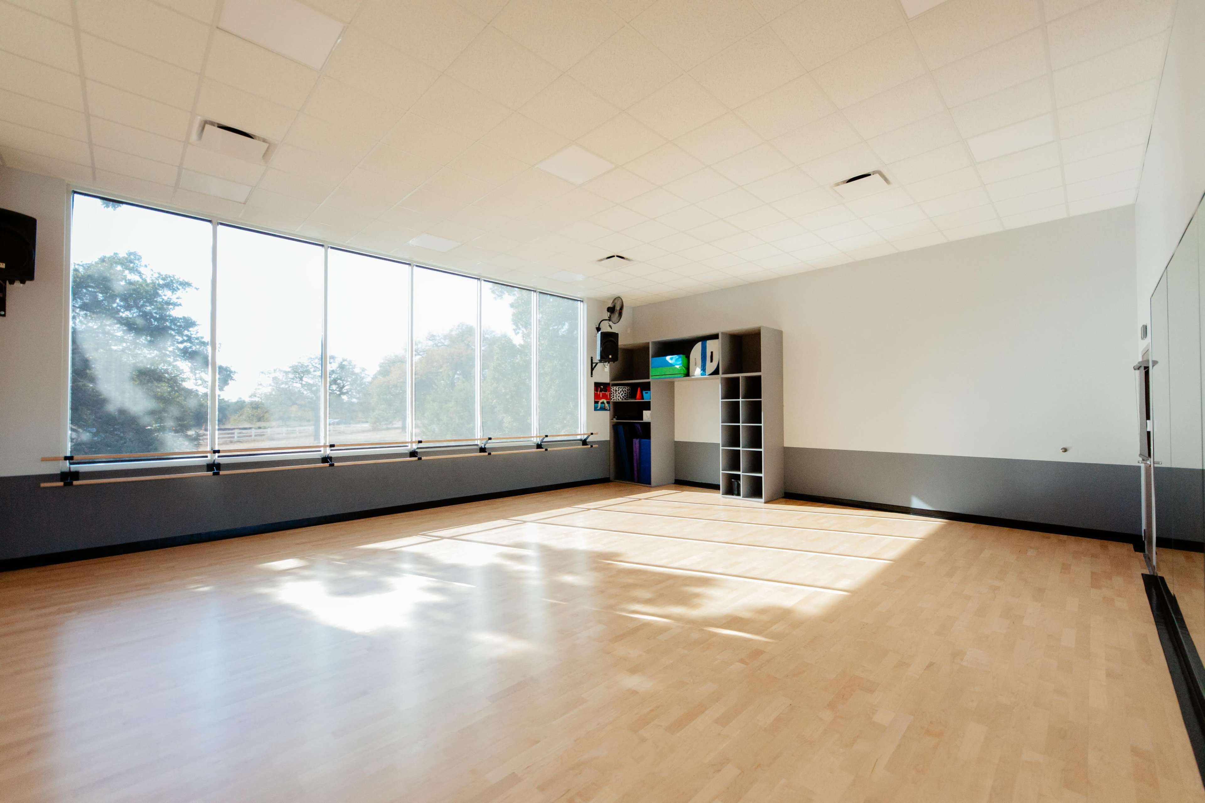 Beautiful Multipurpose- Great for classes and events Image in , Round Rock, TX