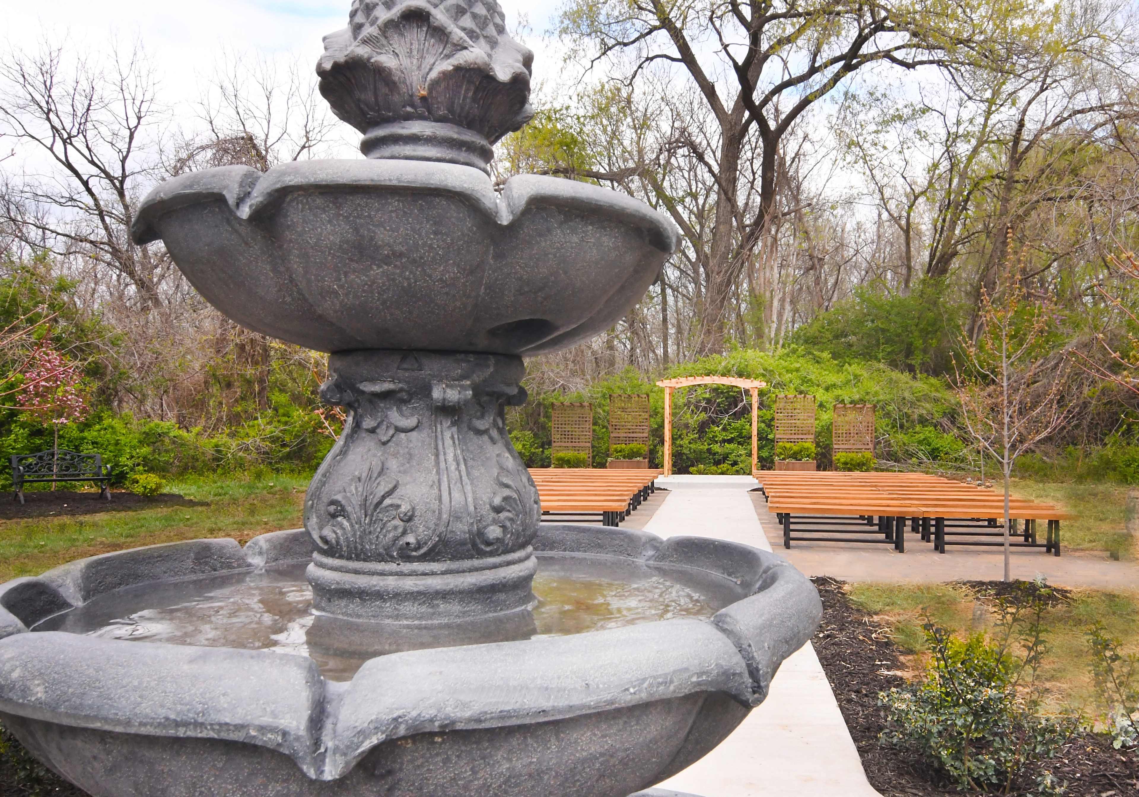 Beautiful Garden Venue with Flexible Indoor Space – Perfect for Events Image in Gashland, Kansas City, MO