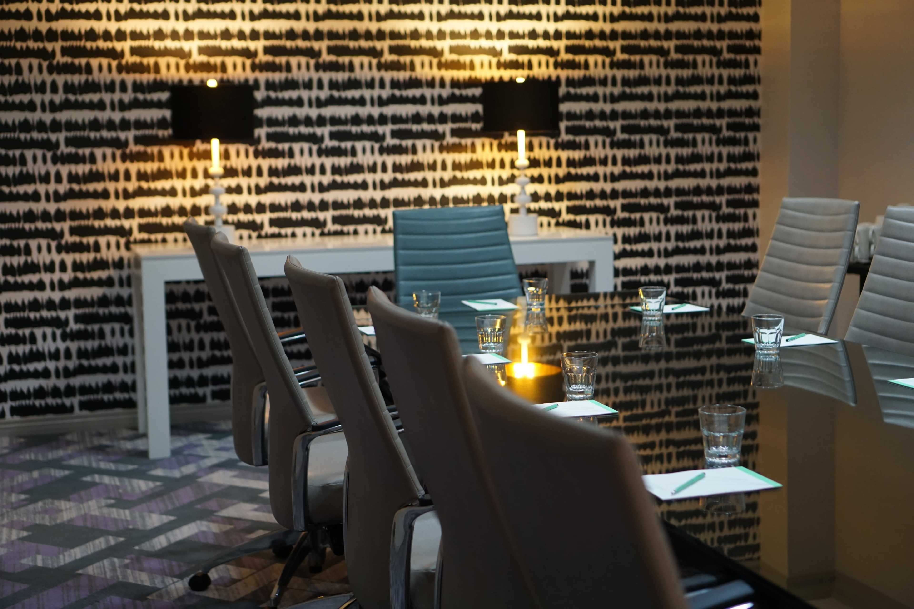 Beautiful Corporate Meeting Room (Archer) Image in Tenderloin, San Francisco, CA