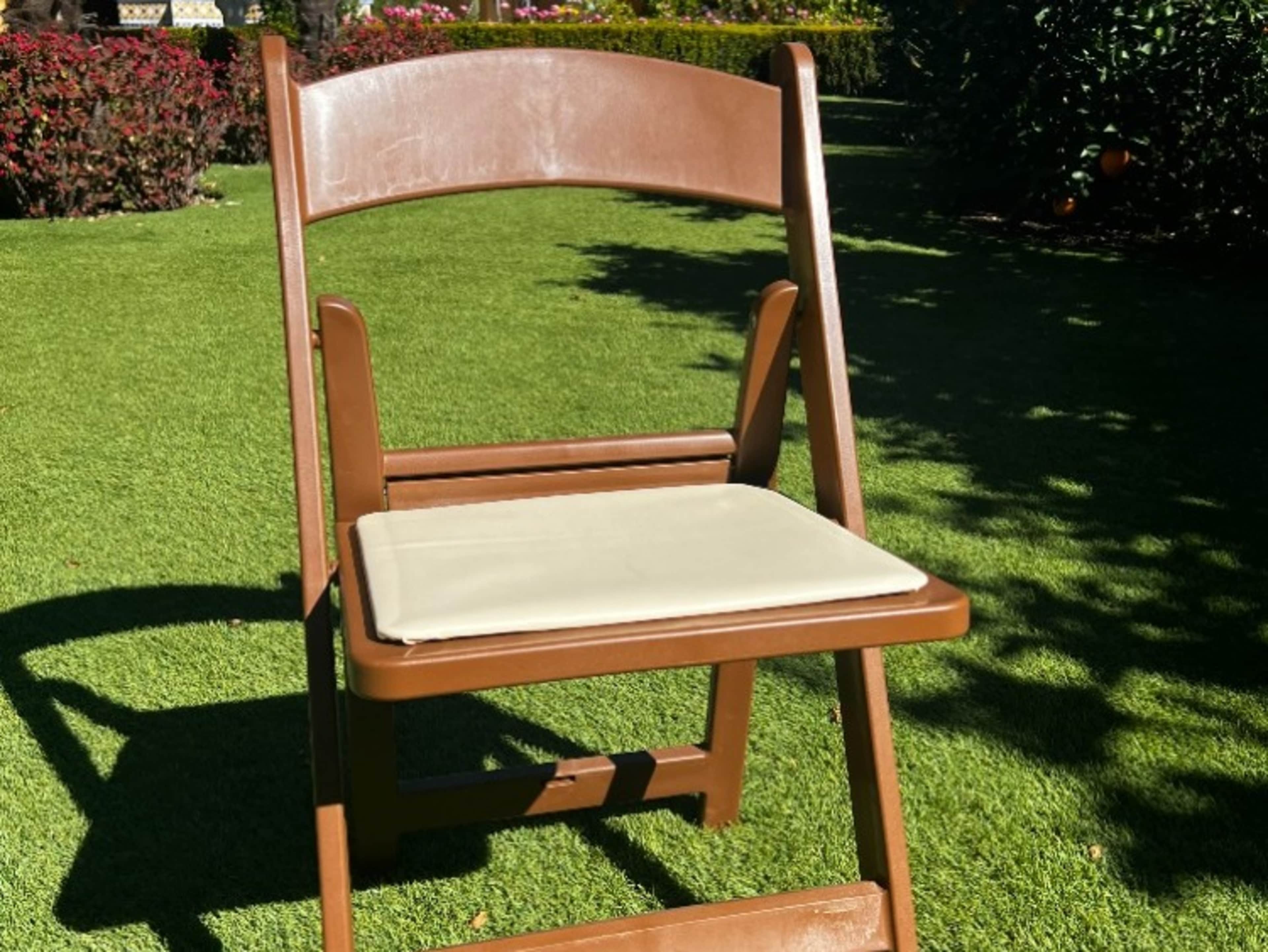 Fold out chairs 