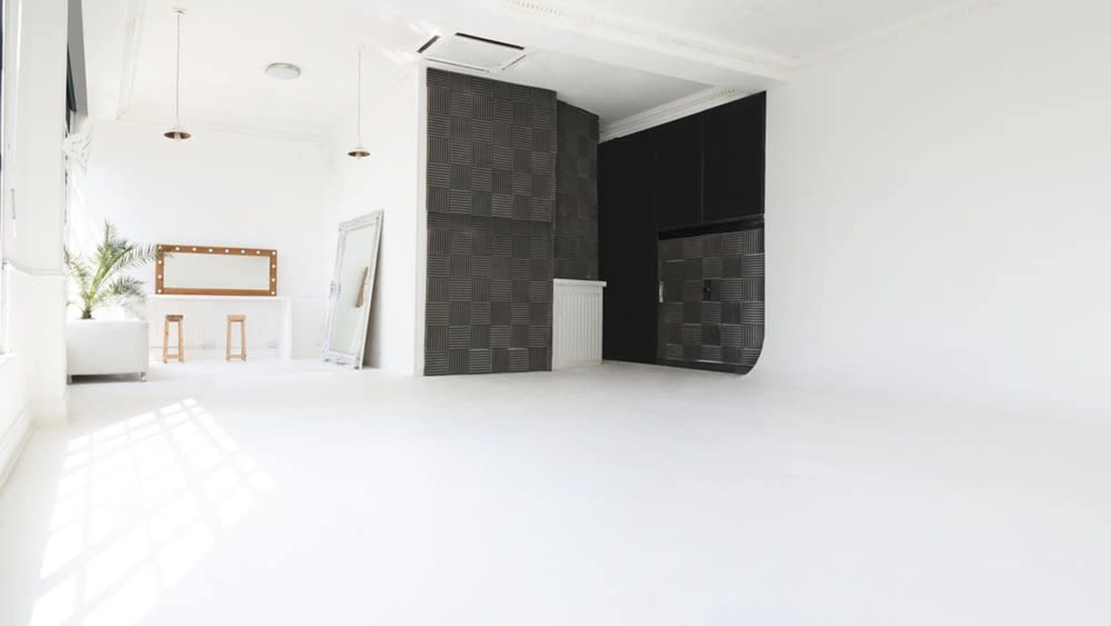 Studio 01 - Beautiful Event Space in the Heart of Wimbledon Image in Wimbledon, London, ENG