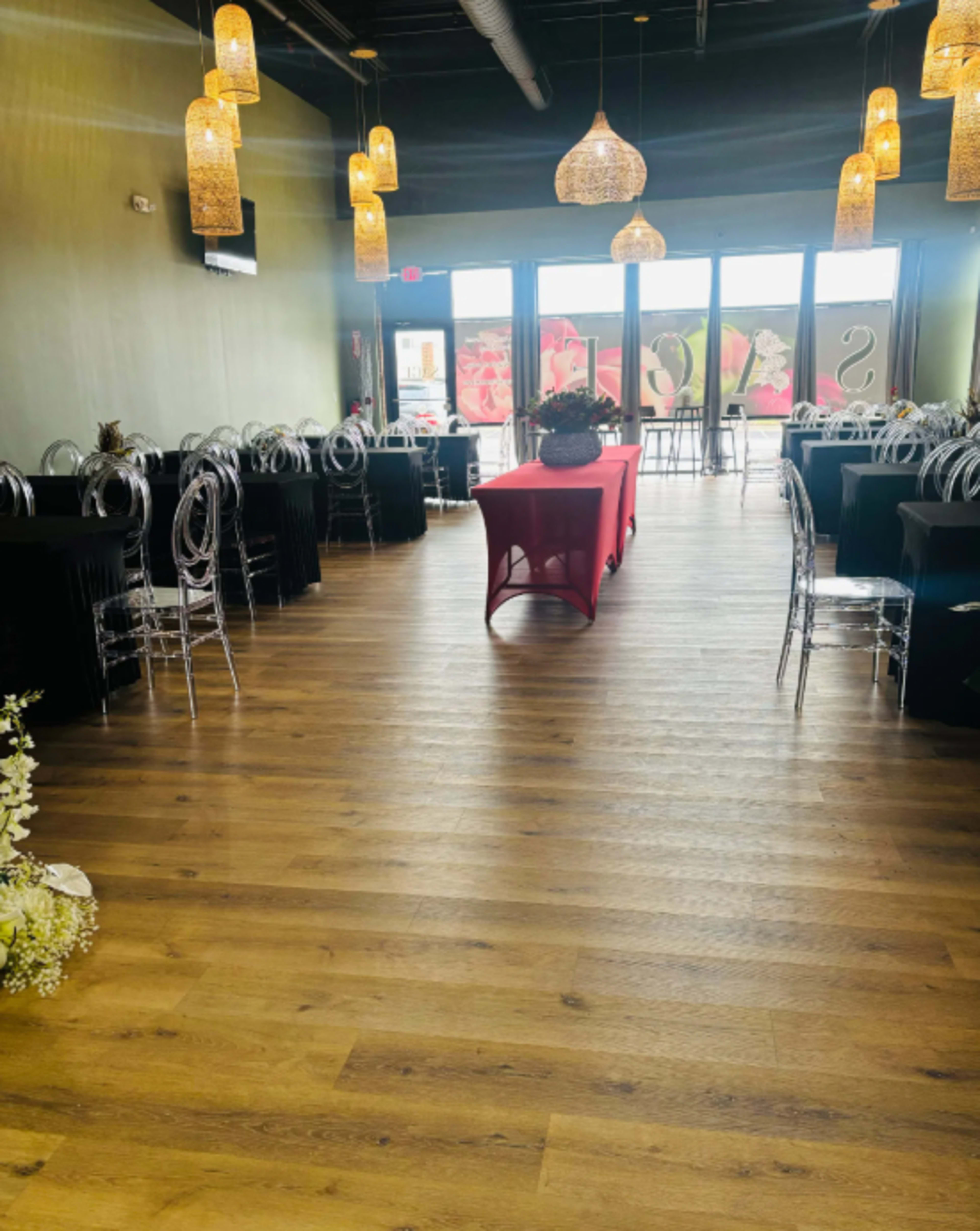 Chic Event Space Designed for Unforgettable Moments Image in Aurora Township, North Aurora, IL