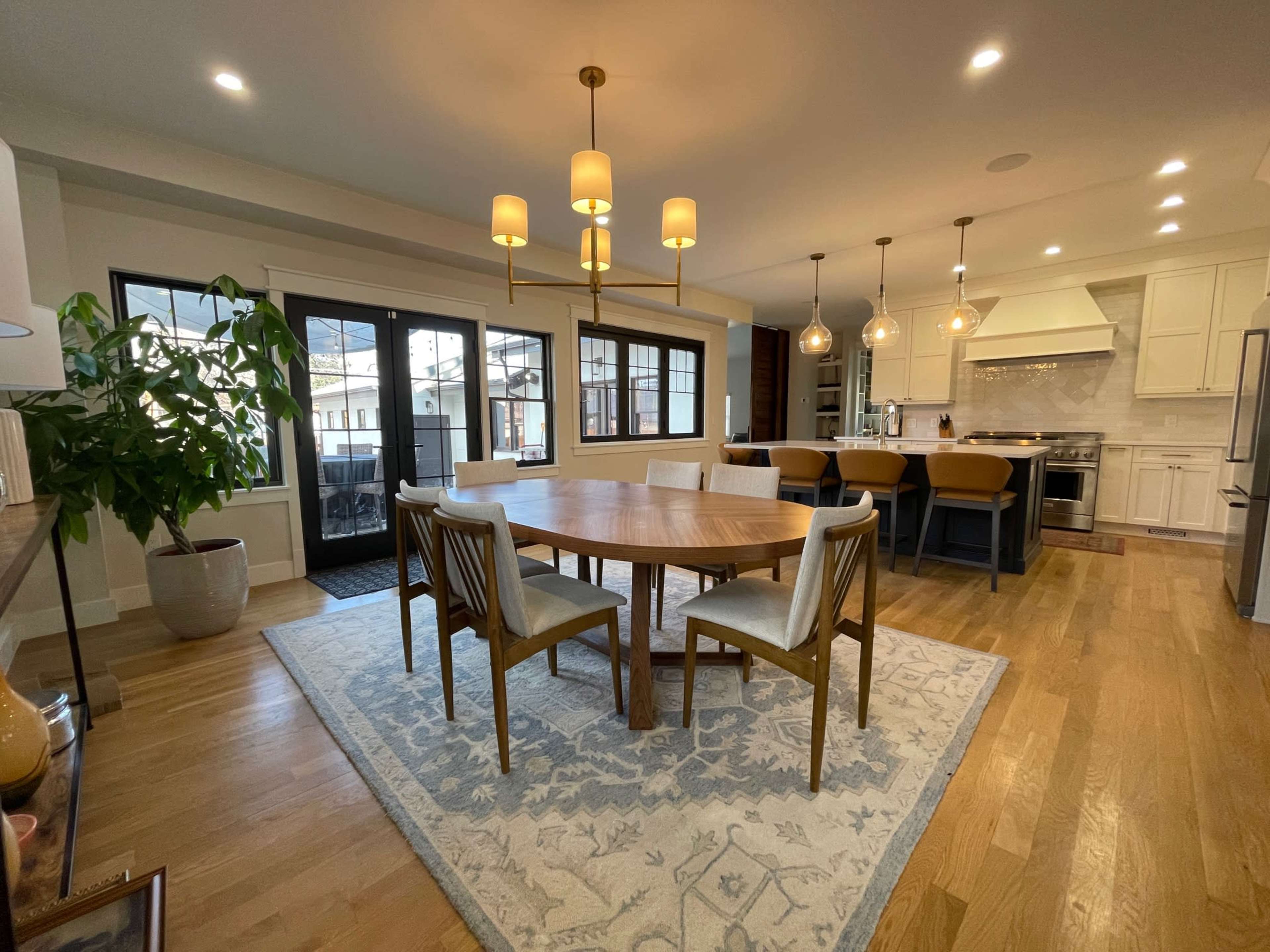 Bright & Friendly Urban Home with Spacious Chef, Family and Entertaining Kitchen Image in Platt Park, Denver, CO