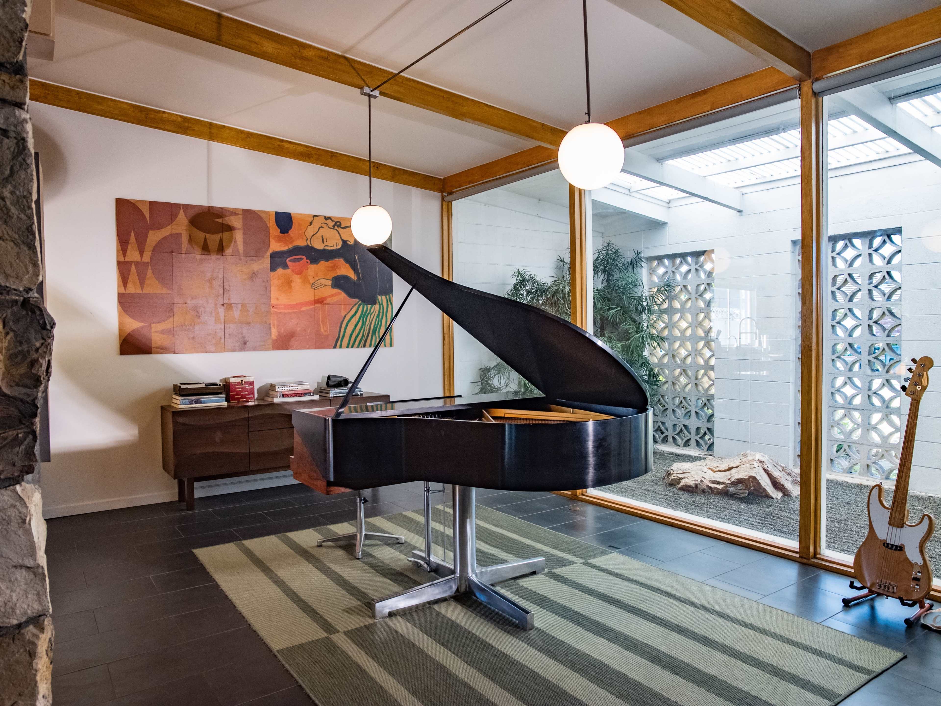 Mid-Century Modern Image in Downey, Downey, CA