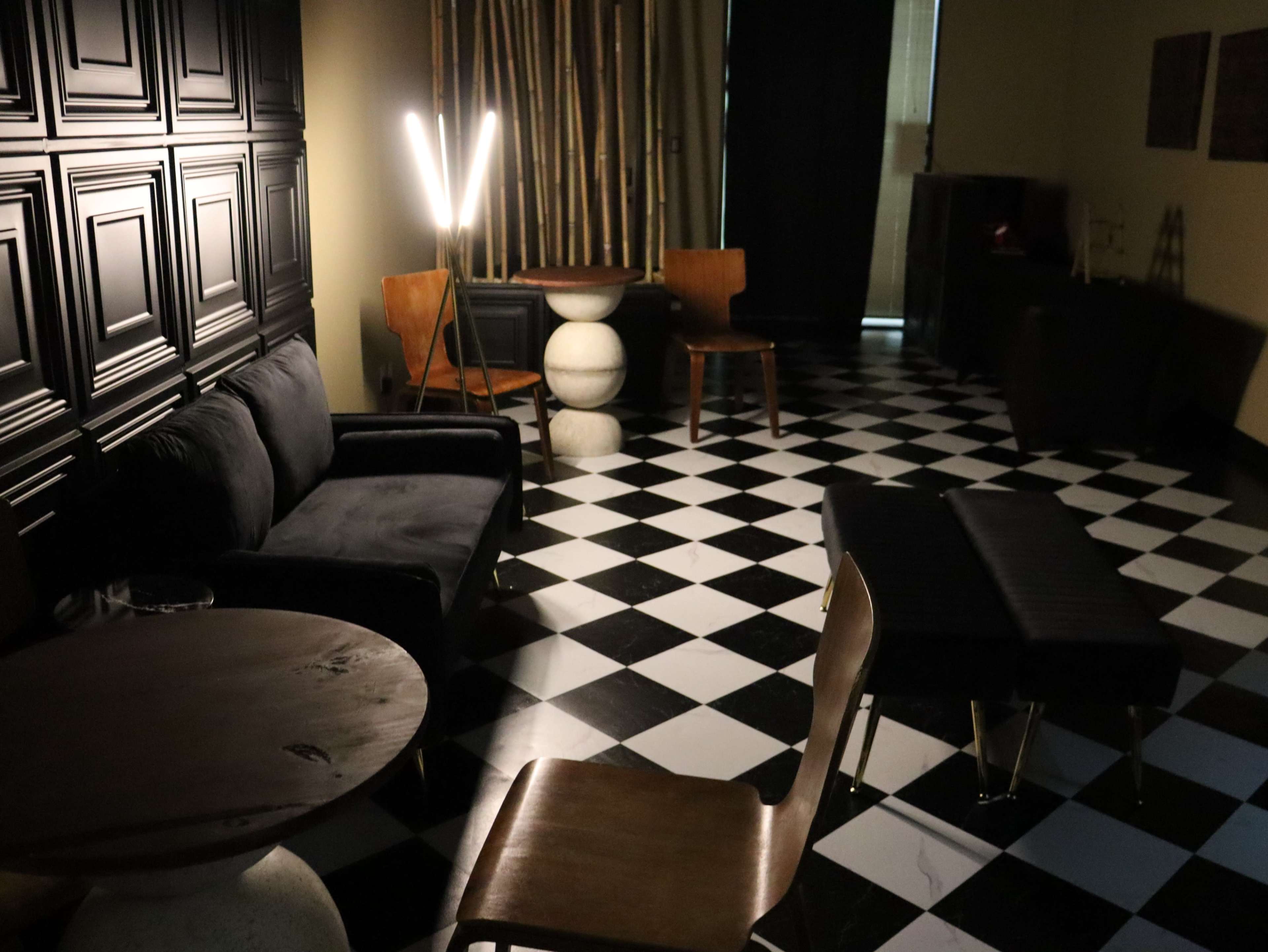 Modern Creative Studio &  Intimate Event Space in Energy Corridor Image in Briar Forest, Houston, TX