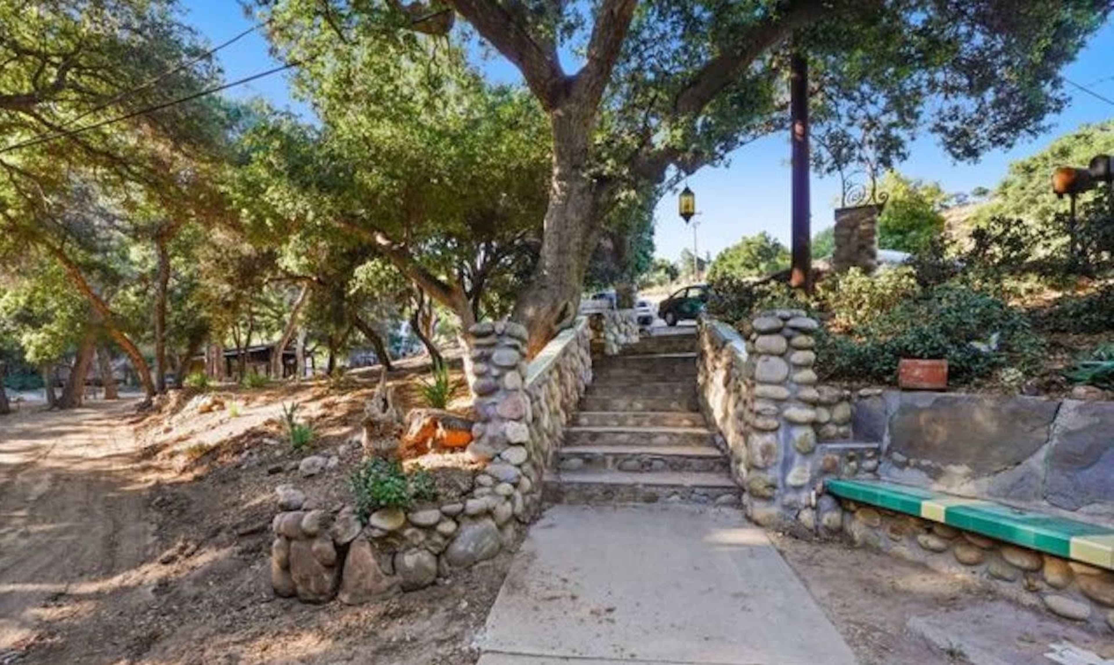 Unique Outdoor space Image in , Canoga Park, CA