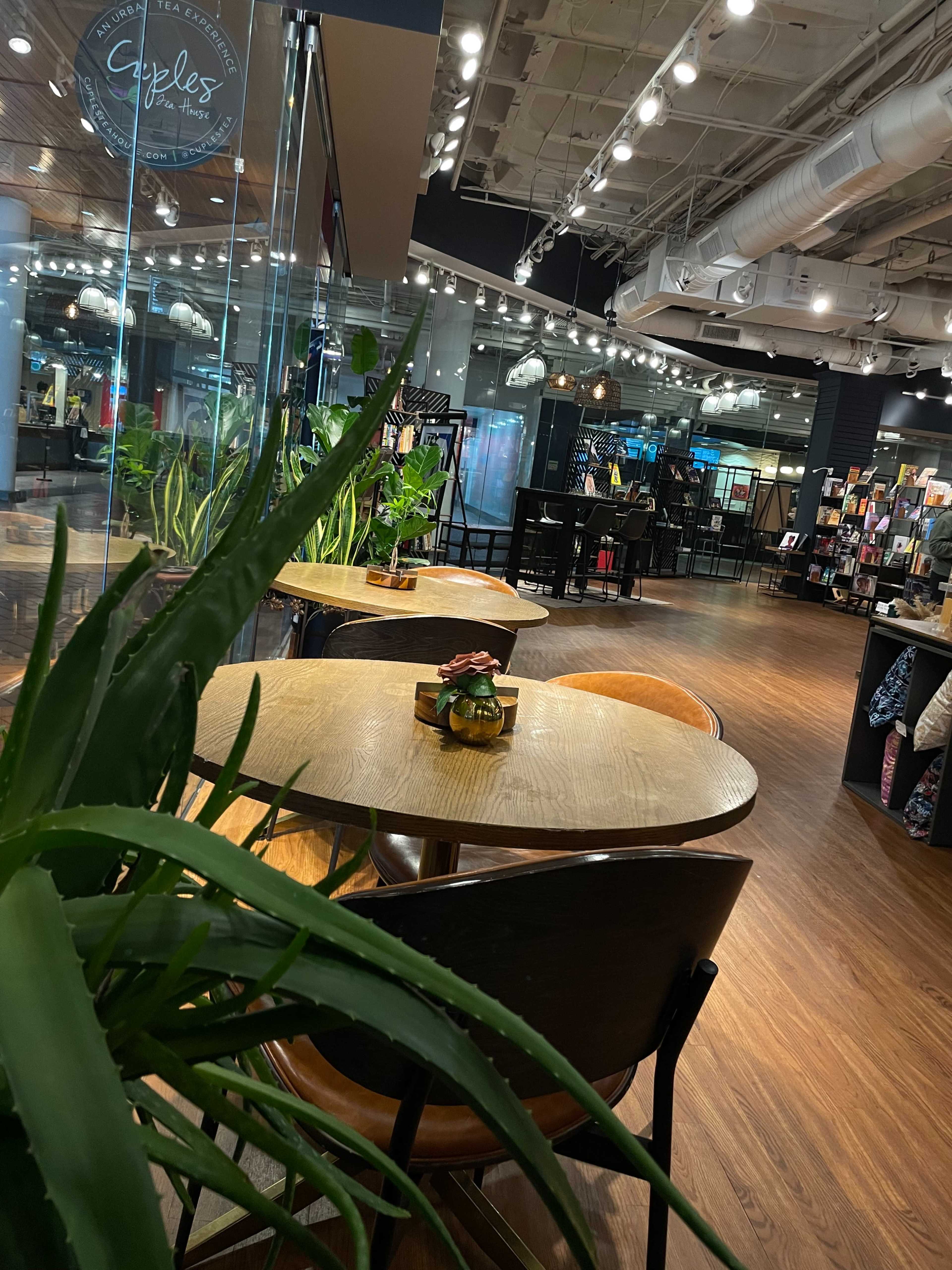 Downtown Tea Bar With Great Ambiance Image in Inner Harbor, BALTIMORE, MD
