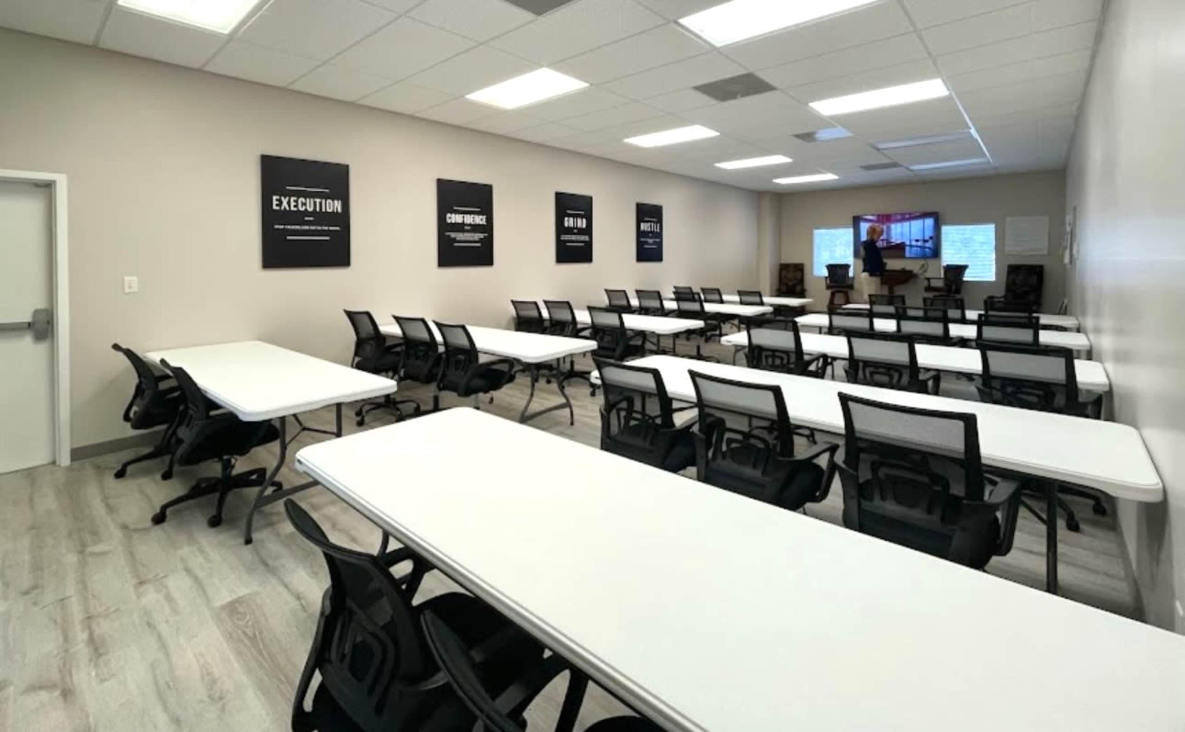 Large training and conference room Image in Ocala, Ocala, FL