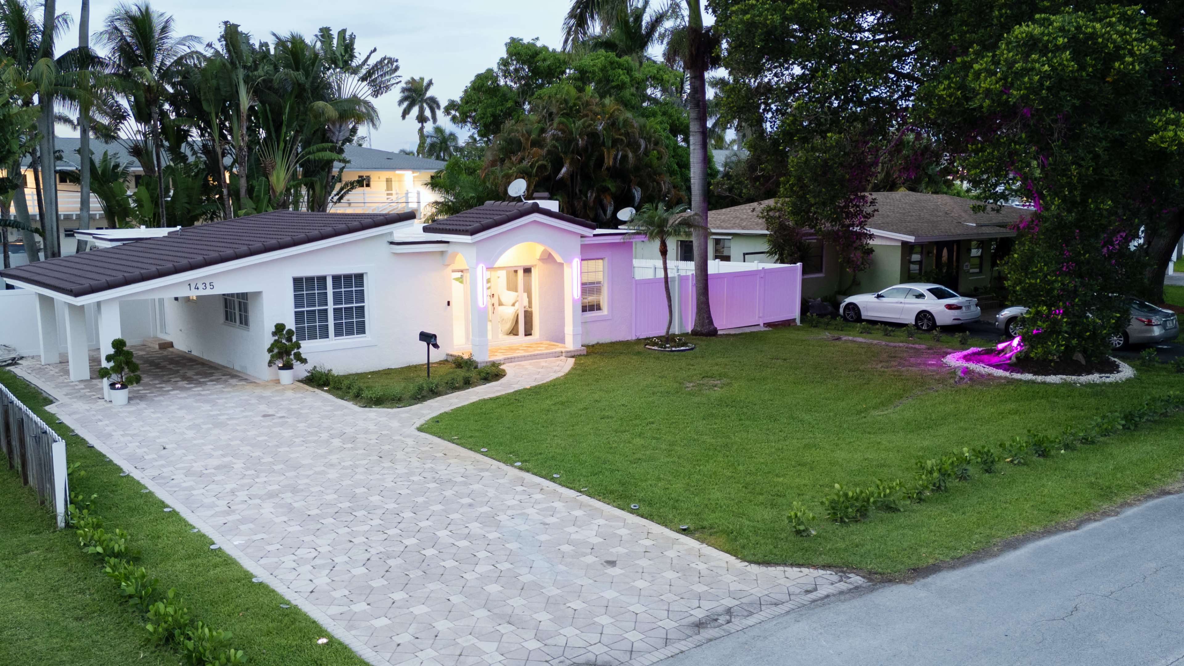 Hollywood Oasis Image in Hollywood Lakes, hollywood, FL