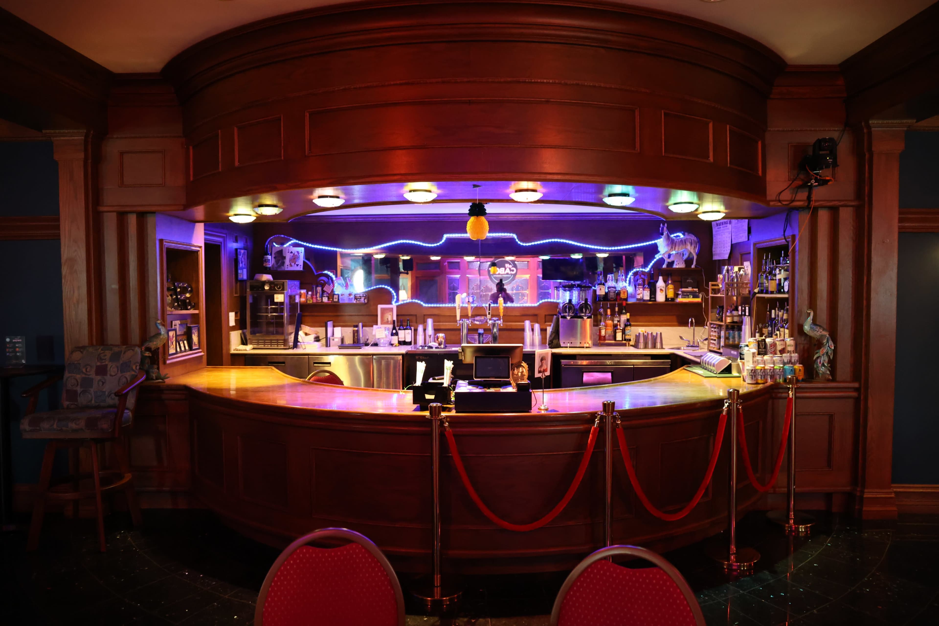 Intimate Club Image in Beverly, Beverly, MA