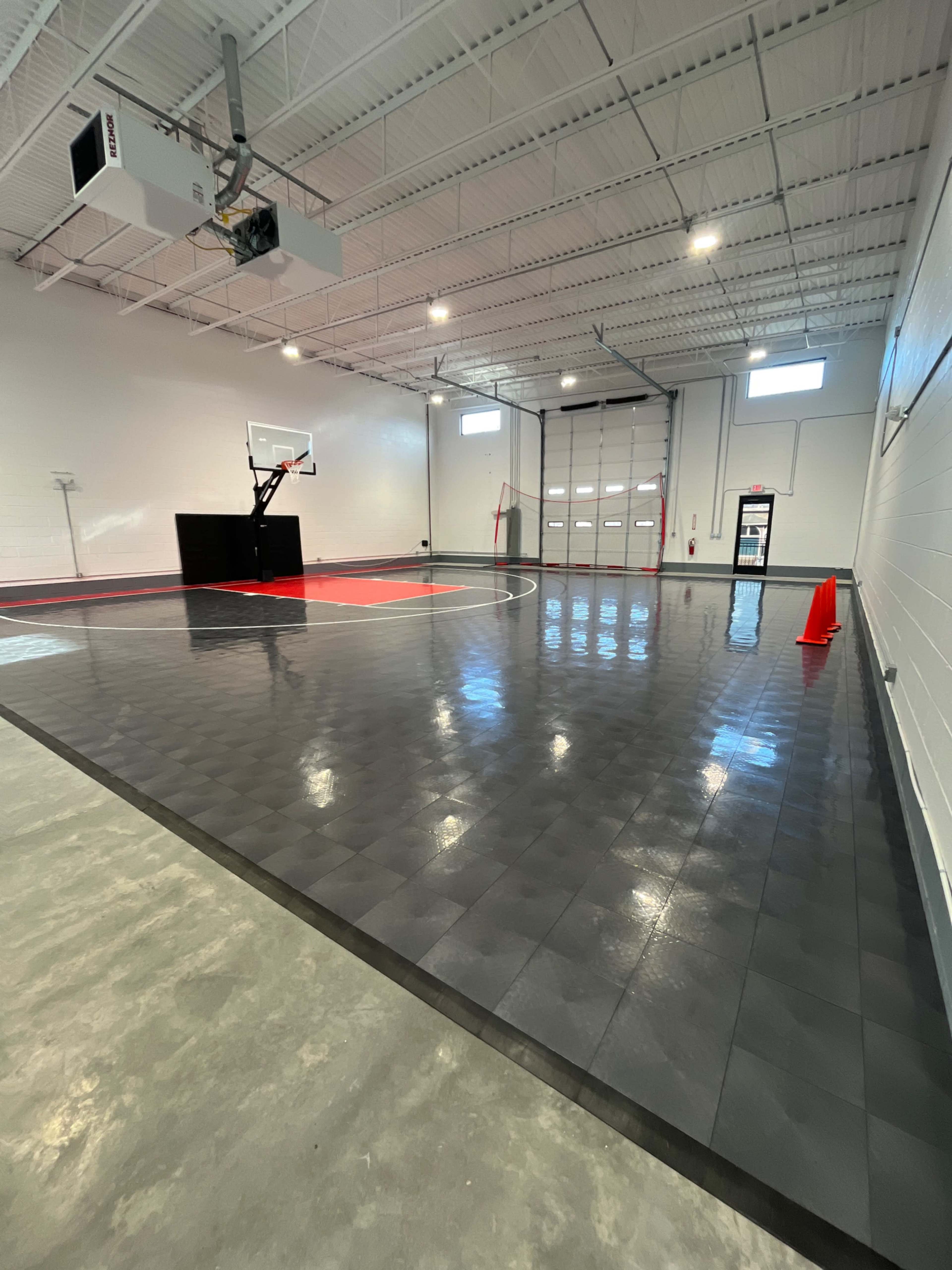 New Woodbine Gym with Comfortable Meeting Space Image in Nolensville Road, Nashville, TN
