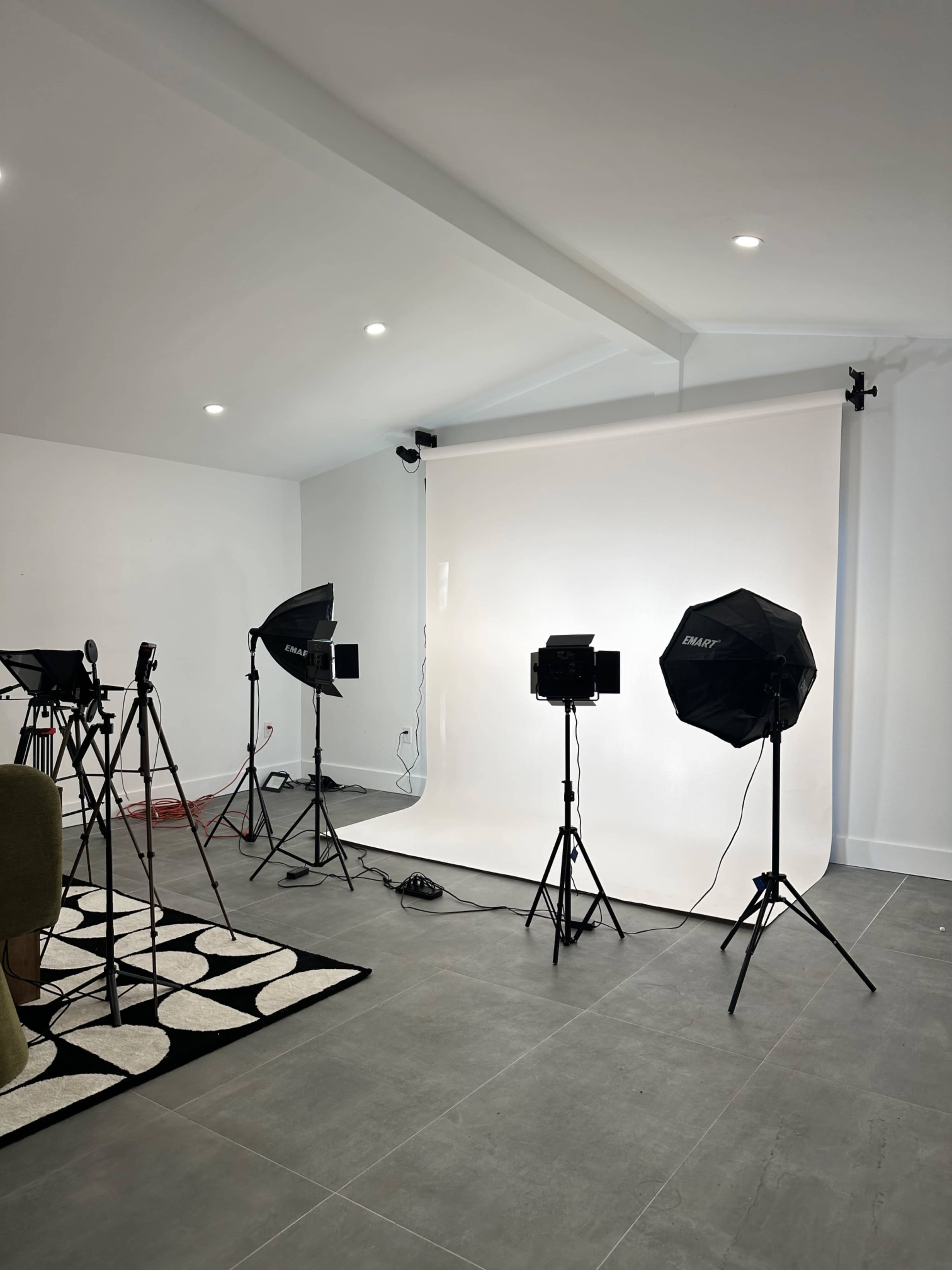 GODSGUEST STUDIO Image in Davie, Davie, FL