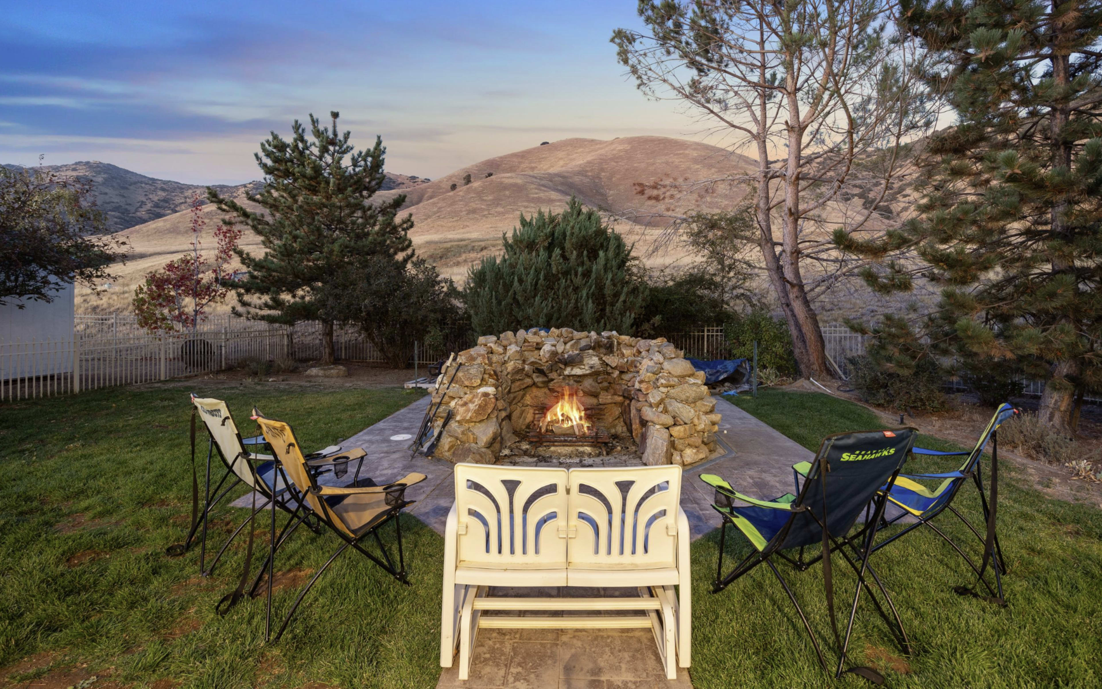 Private Vineyard Retreat: Estate with 200 Acres Image in , Tehachapi, CA