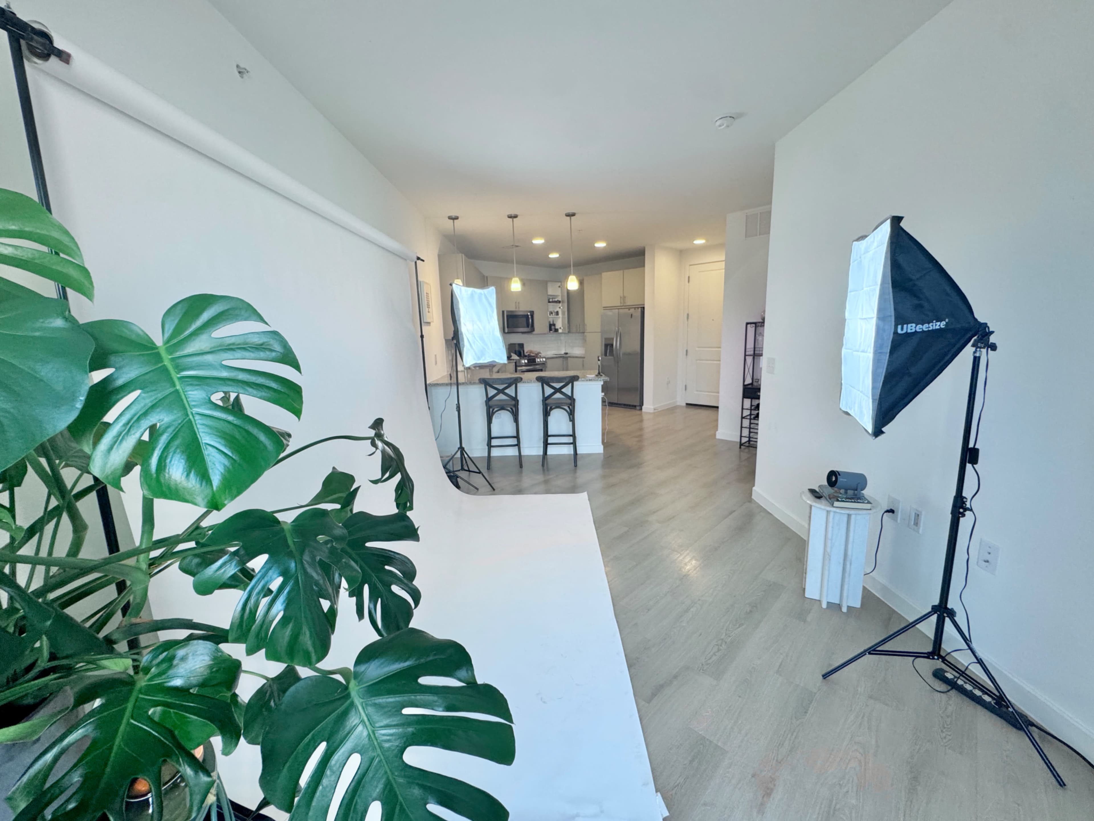 Chic Studio Space at the Edge of Allen & Plano – Perfect for Creative Gatherings & Photoshoots Image in Allen, Allen, TX