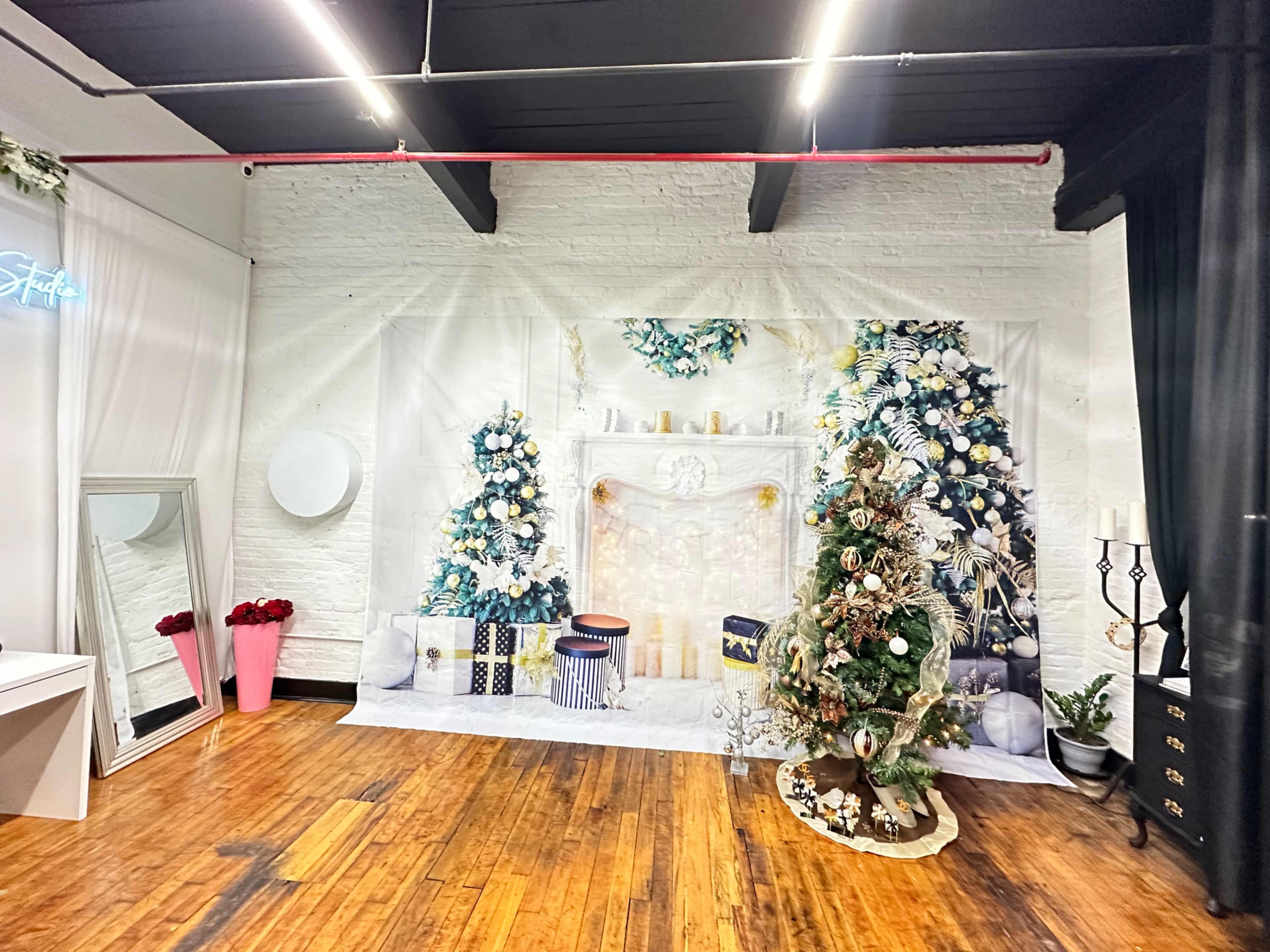 E & A Studio: Your Moment Our Lens Image in Mott Haven, Bronx, NY