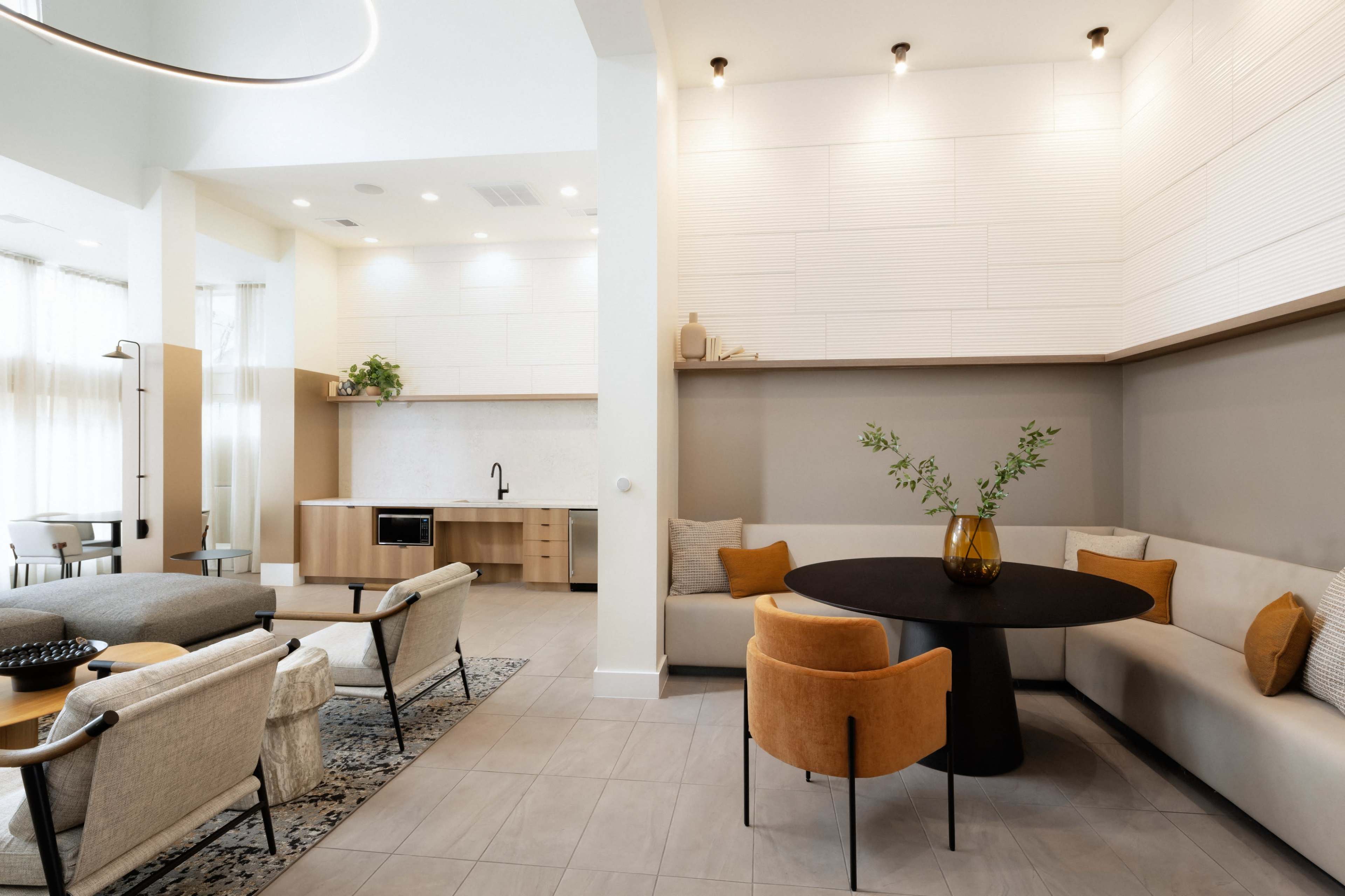 Upscale Lounge  Kitchenette Designed for Entertaining Image in Dorsey's Search, Columbia, MD