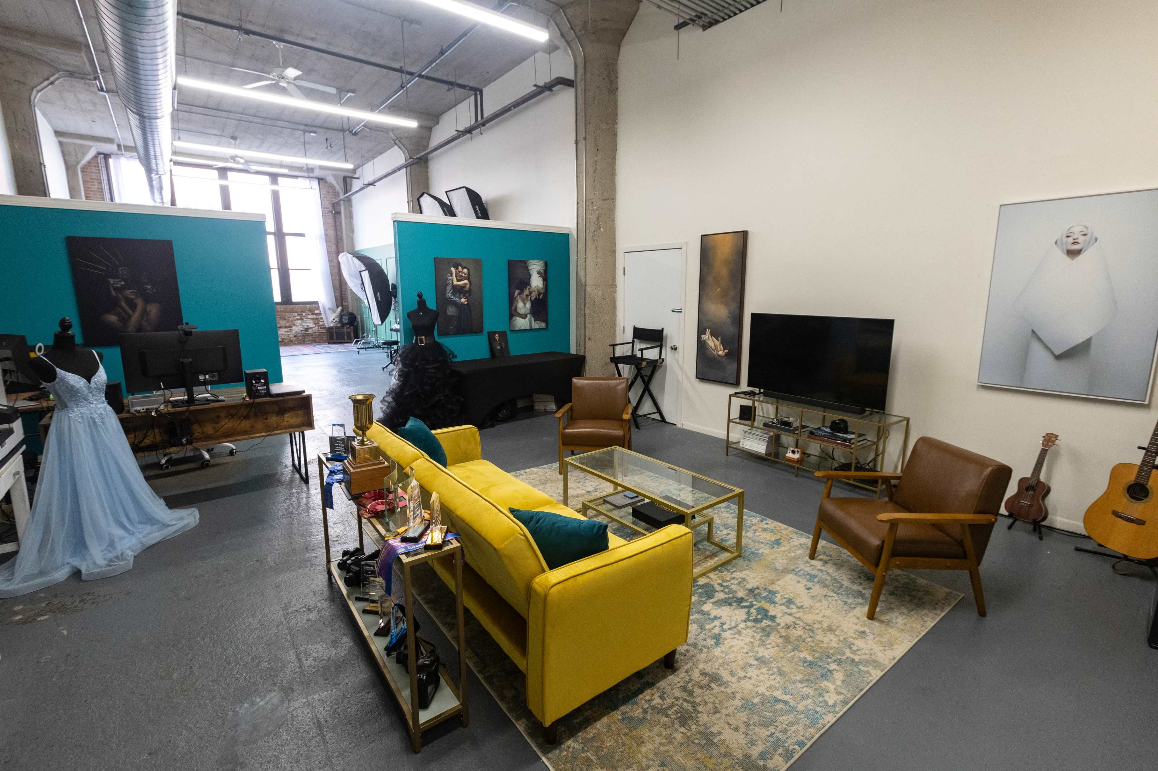 Ravenswood Industrial Photo Studio Image in Lake View, Chicago, IL