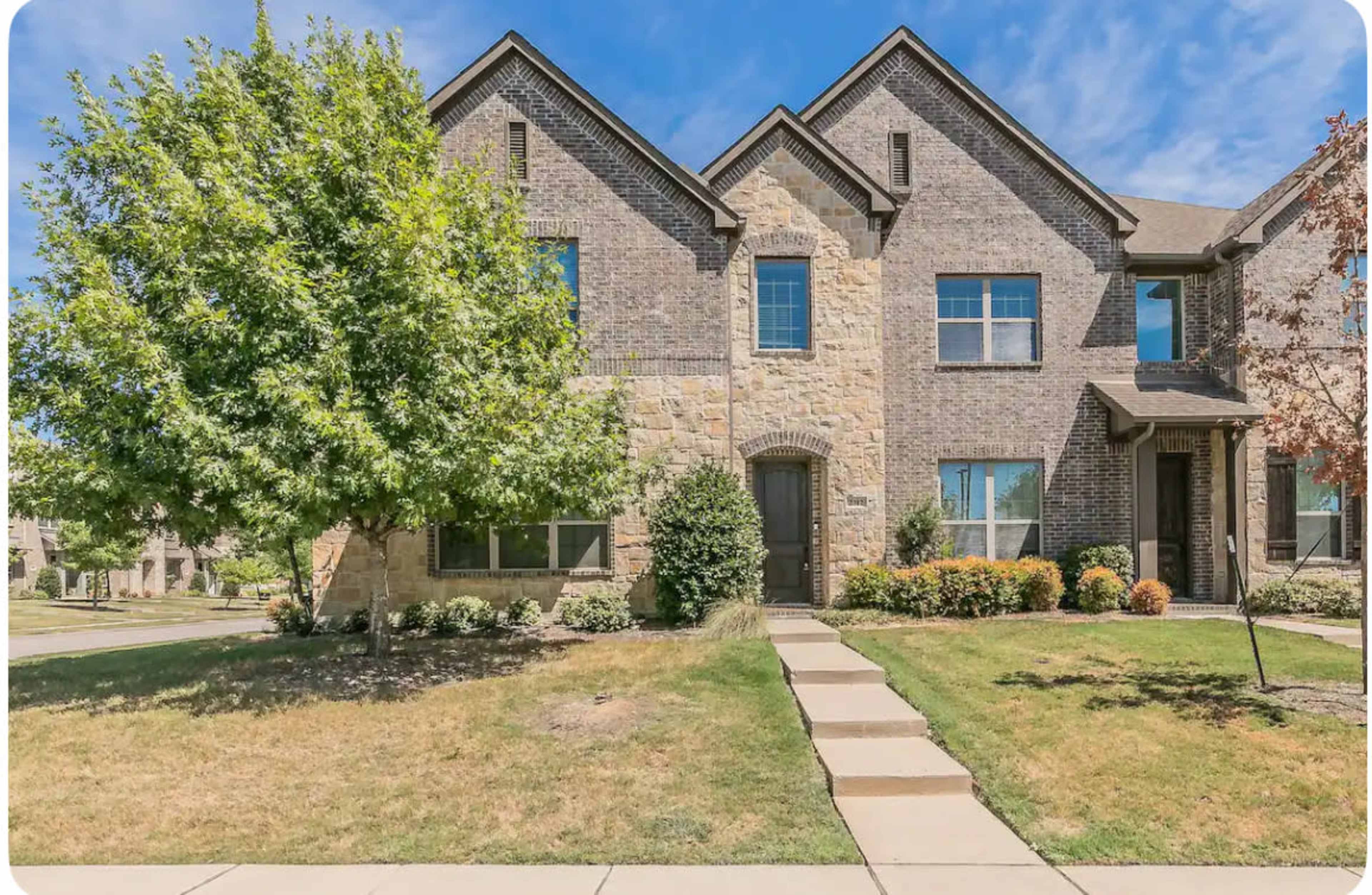 Luxury Townhome Image in McKinney, Mckinney, TX