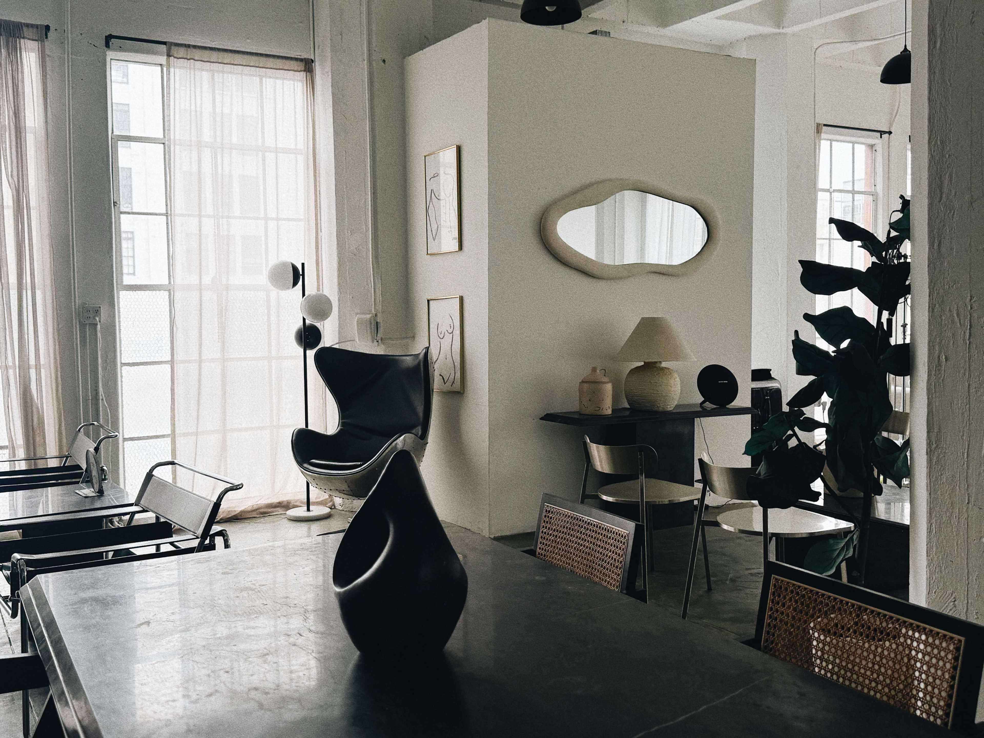 Spacious Natural Light Loft with Cyc Wall, Designer Furniture, Lighting Equipment and AC Image in Central LA, Los Angeles, CA