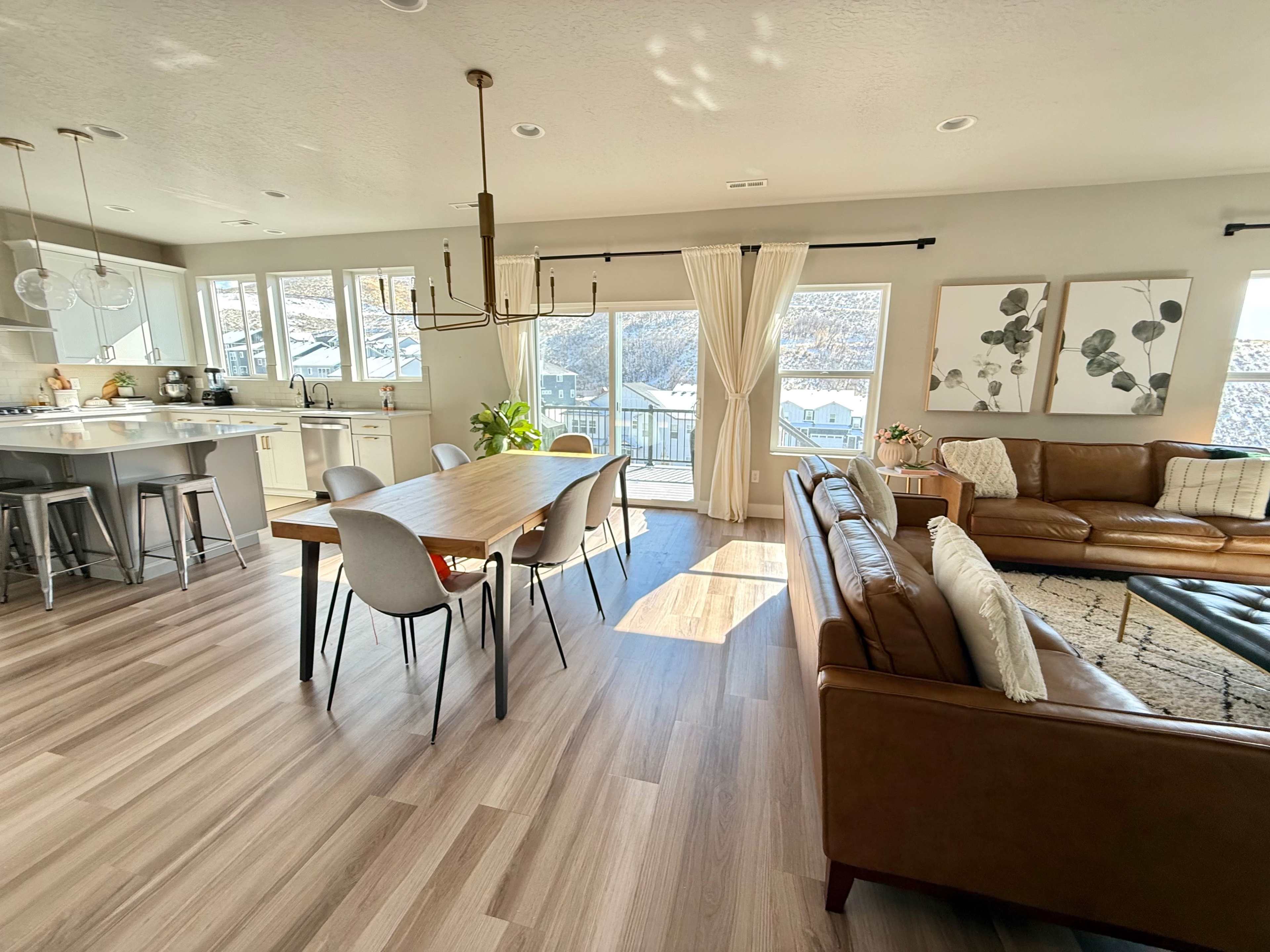 Beautiful Home With Tons of Natural light. Image in Lehi, Lehi, UT