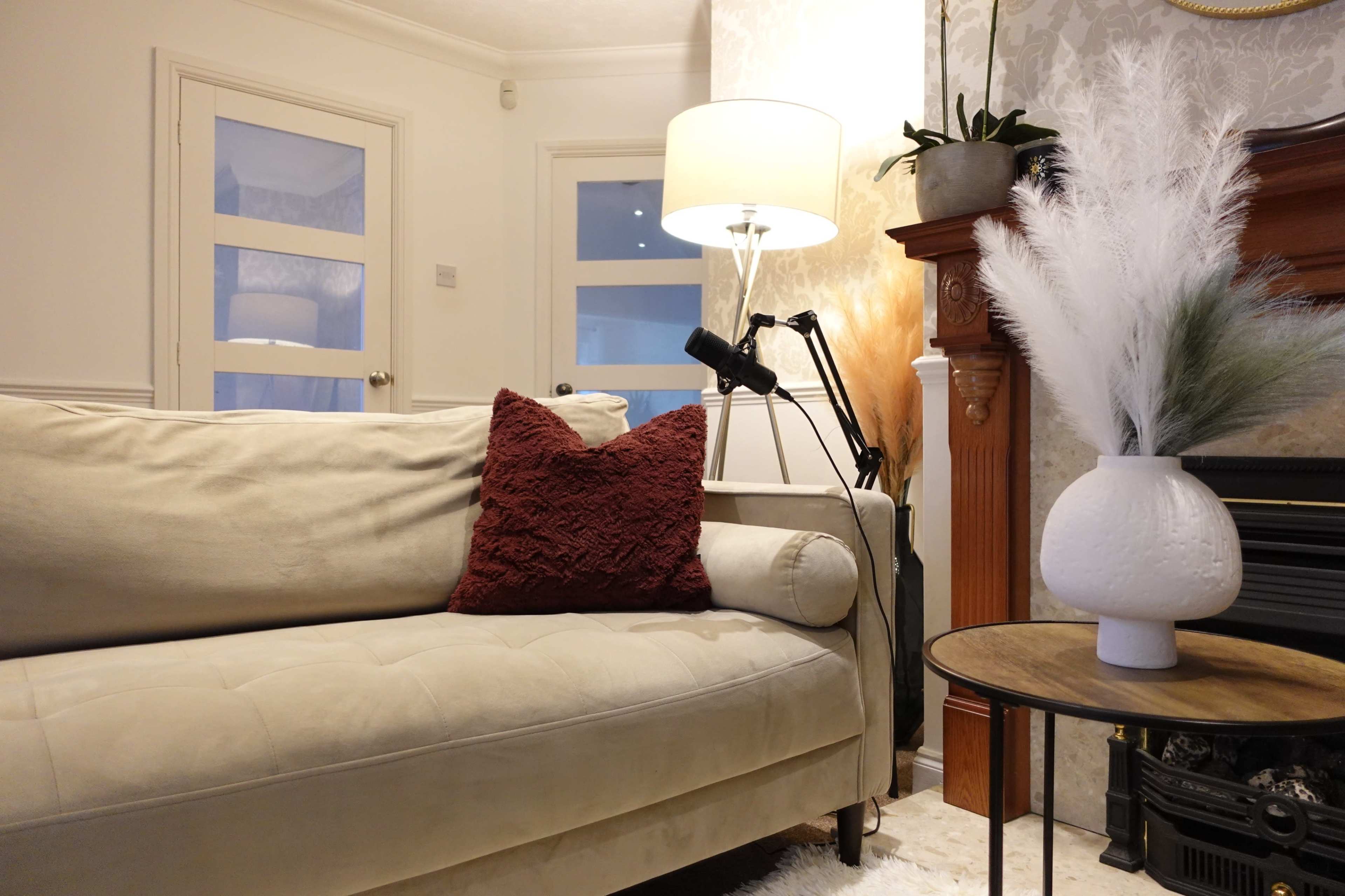 Trendy Aesthetic Content Creation Living Room And Dining Room Image in Luton, Luton, ENG