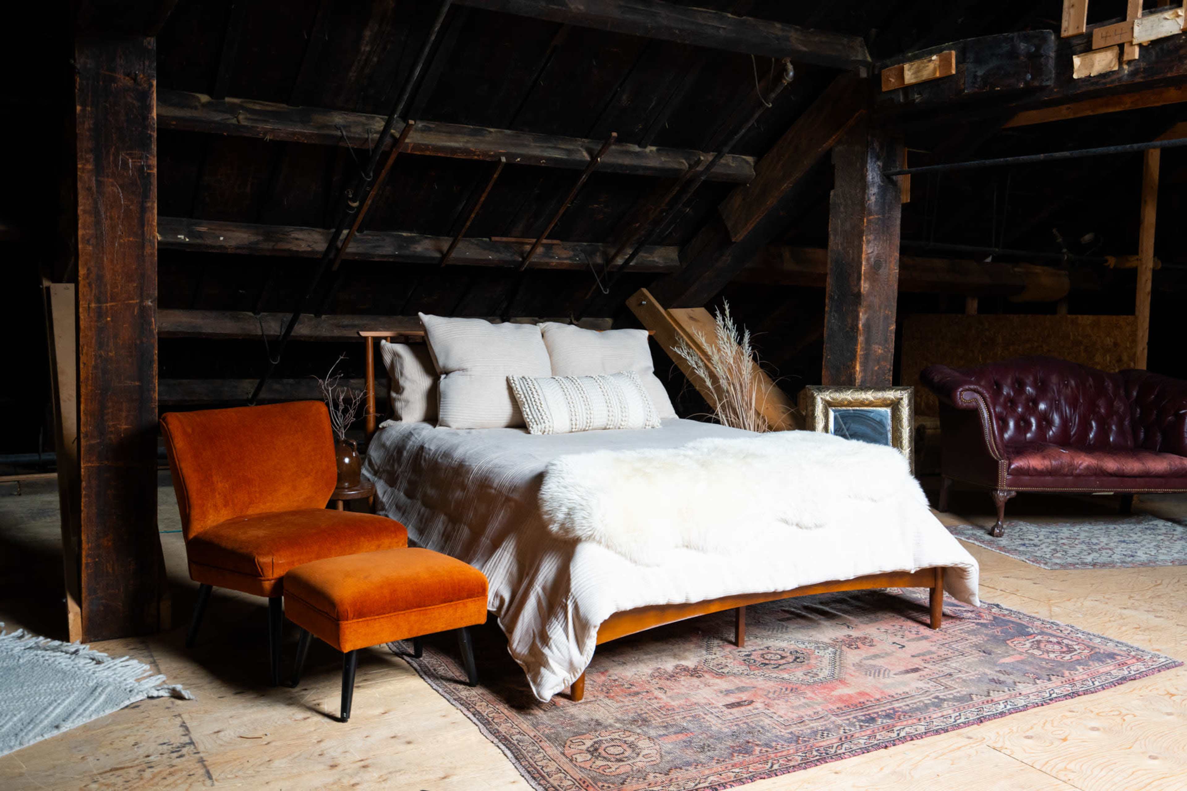 The Attic Image in Dundas, Dundas, ON