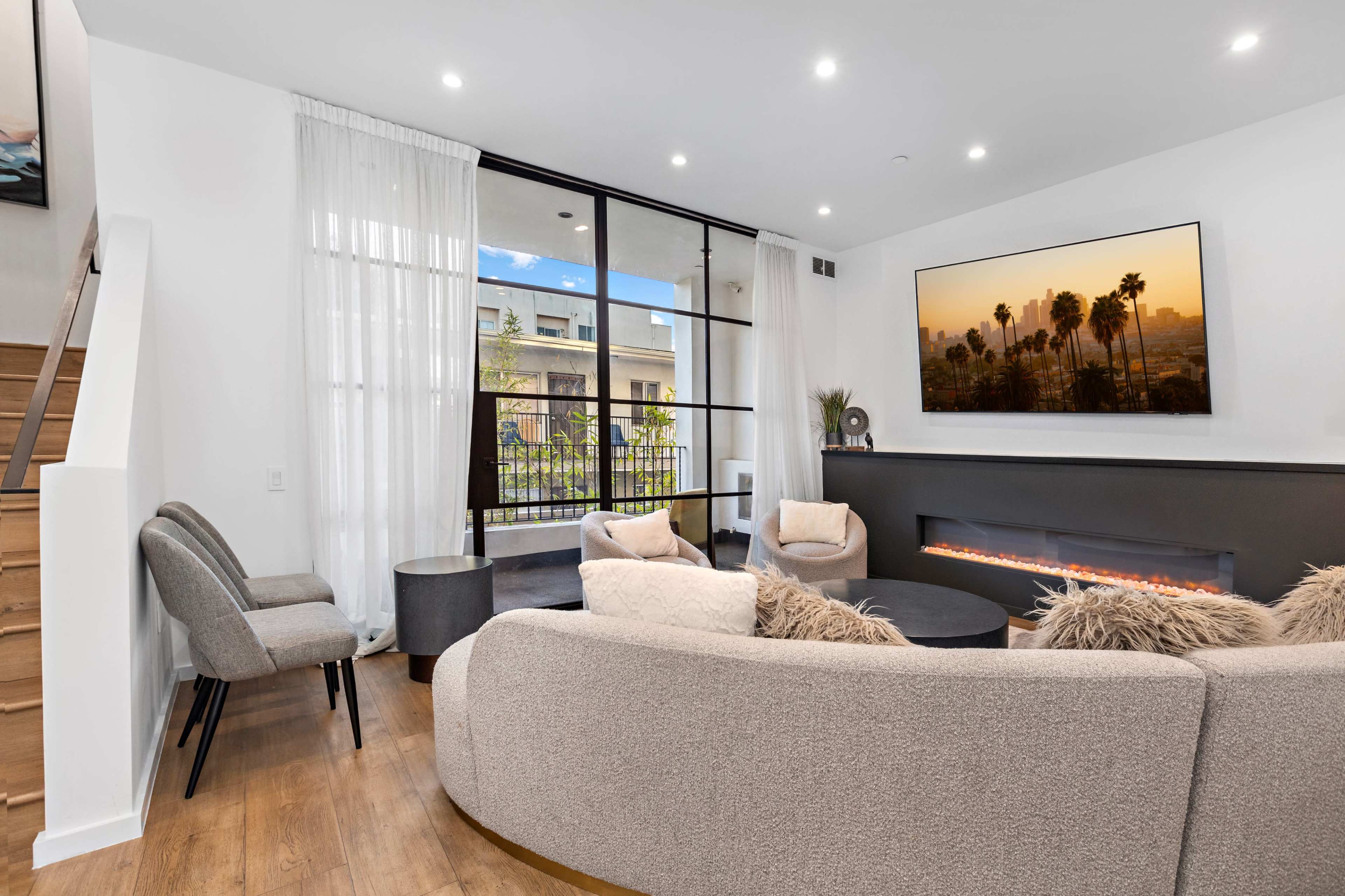 Modern Townhouse with Rooftop in Hollywood Image in Hollywood, Los Angeles, CA