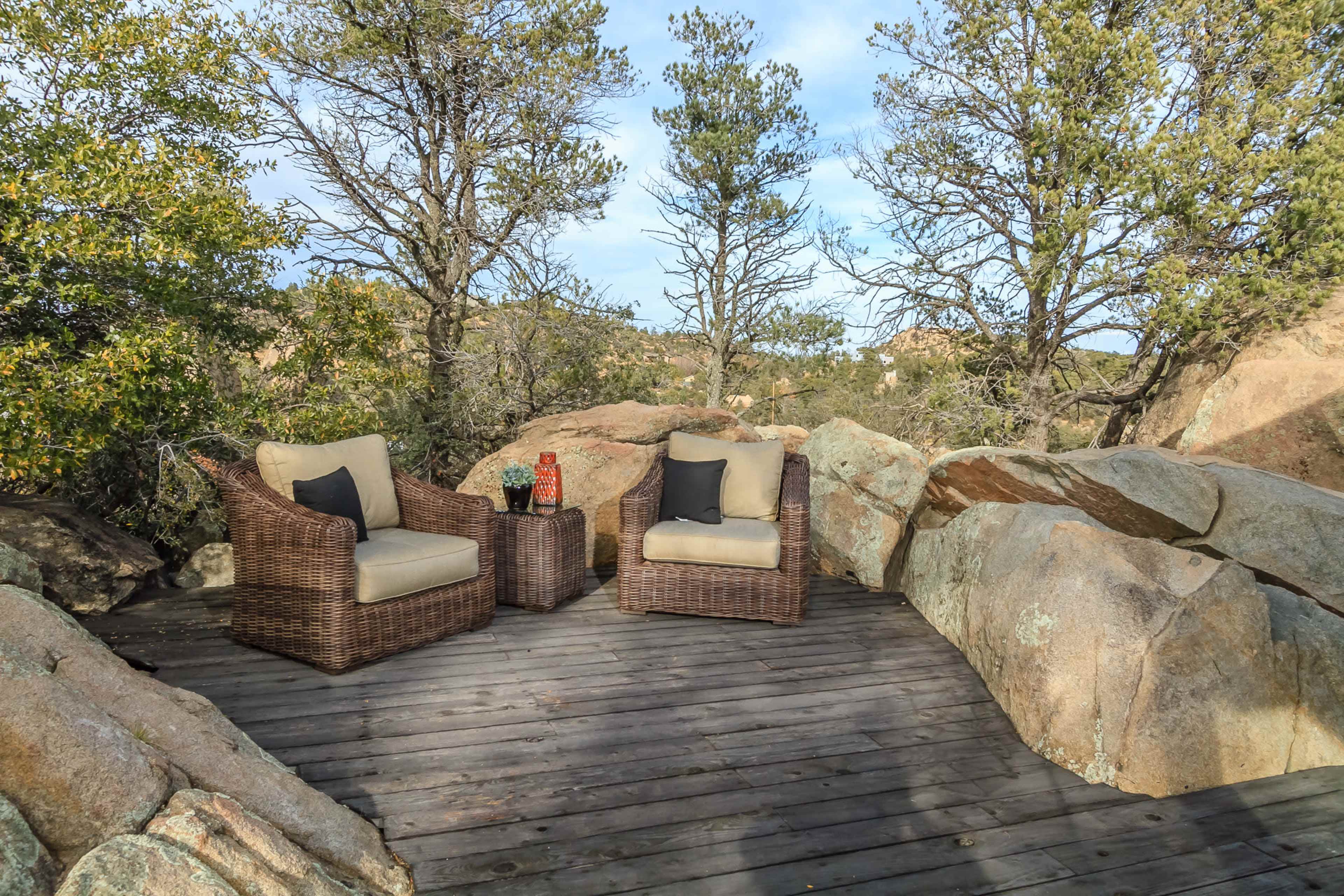 Close to Downtown, Lovely Courtyard and Beautiful Views Image in , Prescott, AZ