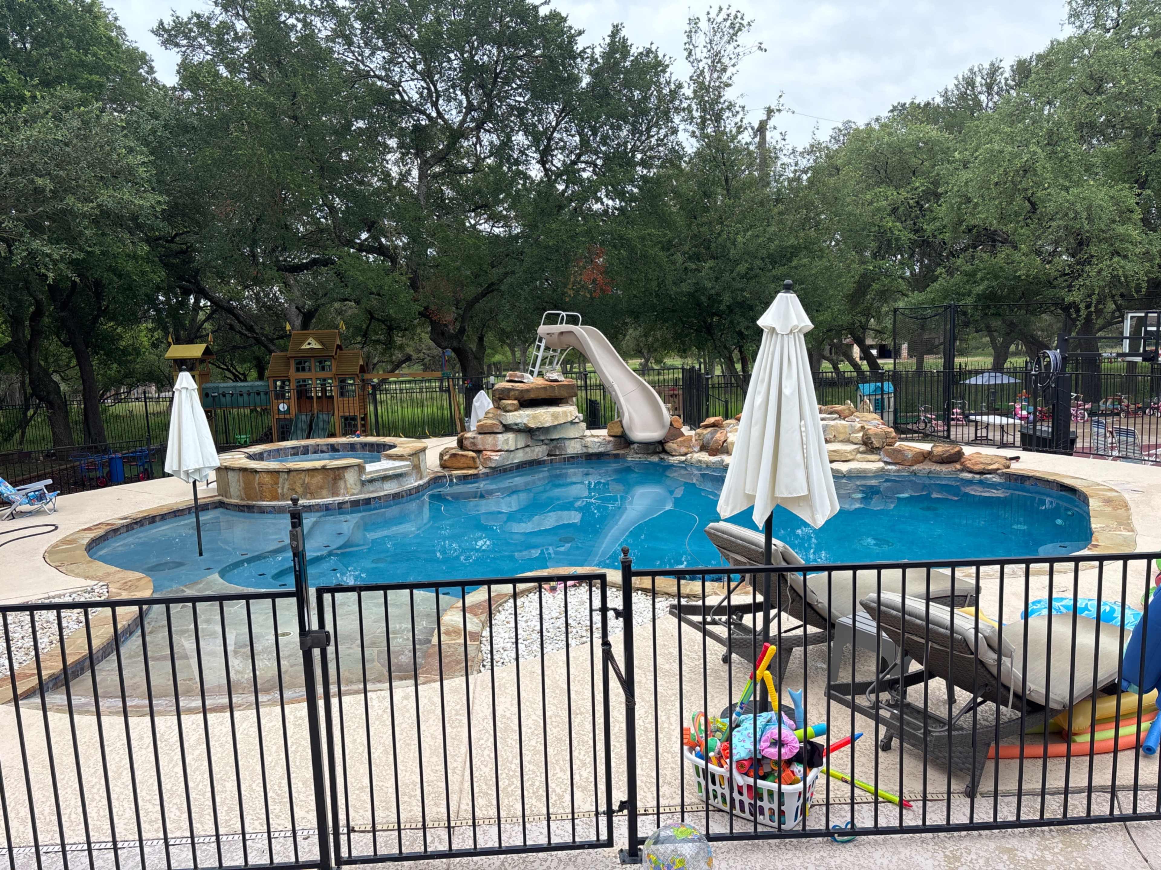 Beautiful pool with lots of amenities!! Image in Garden Ridge, Garden Ridge, TX