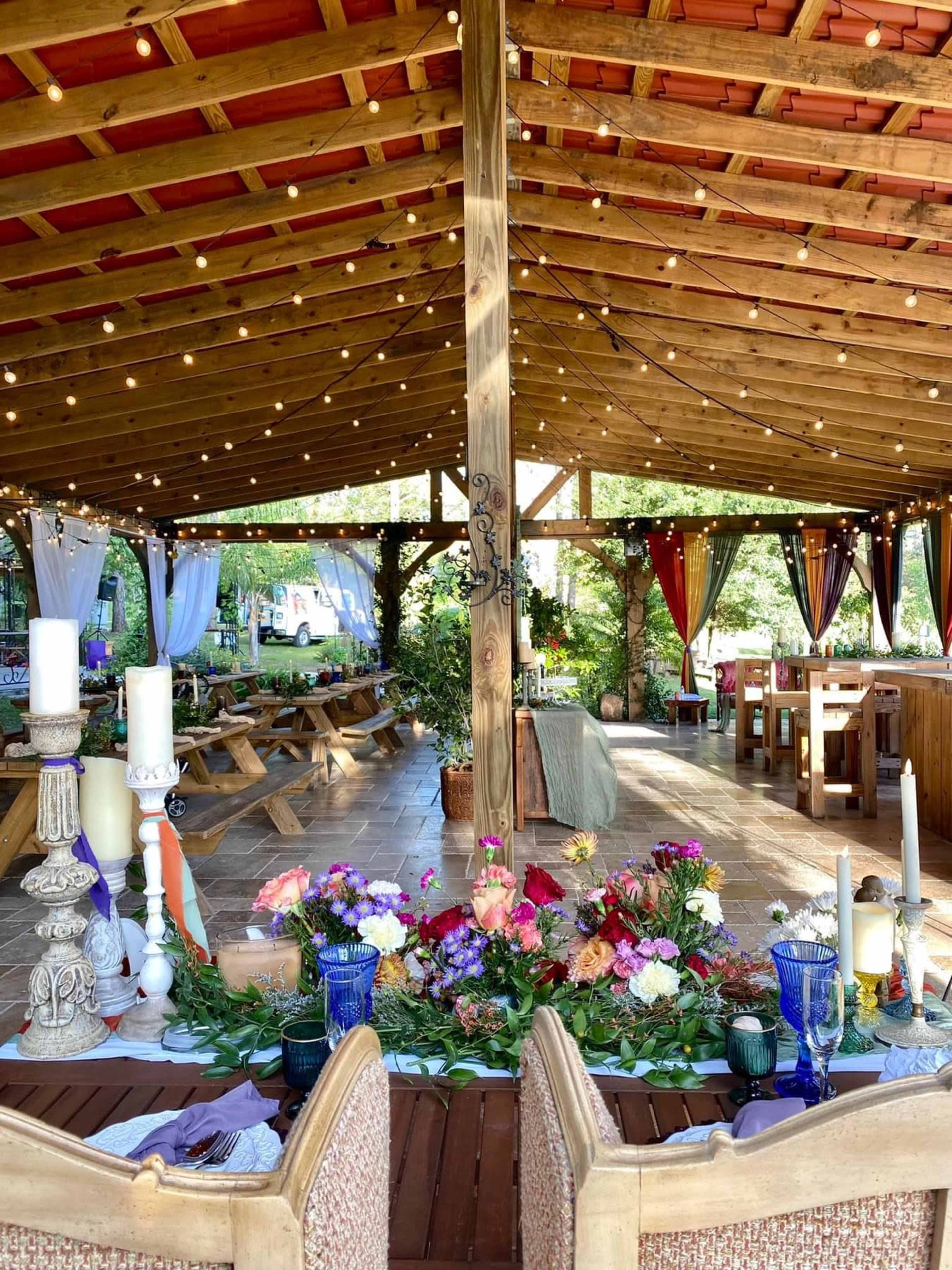 Outside Garden Pavilion Image in , Dade City, FL