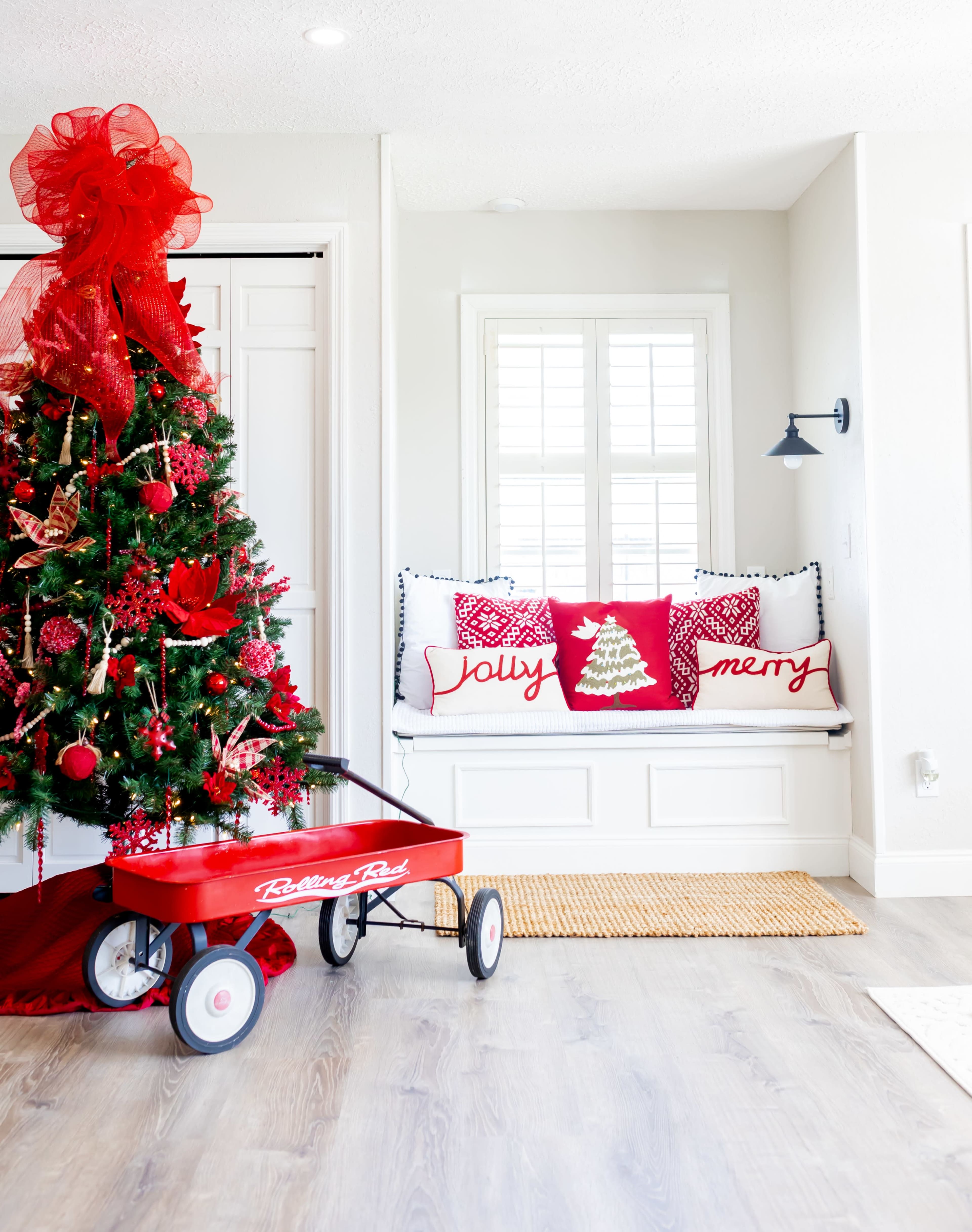 Farmhouse Christmas Photo Studio Image in , Wauchula, FL