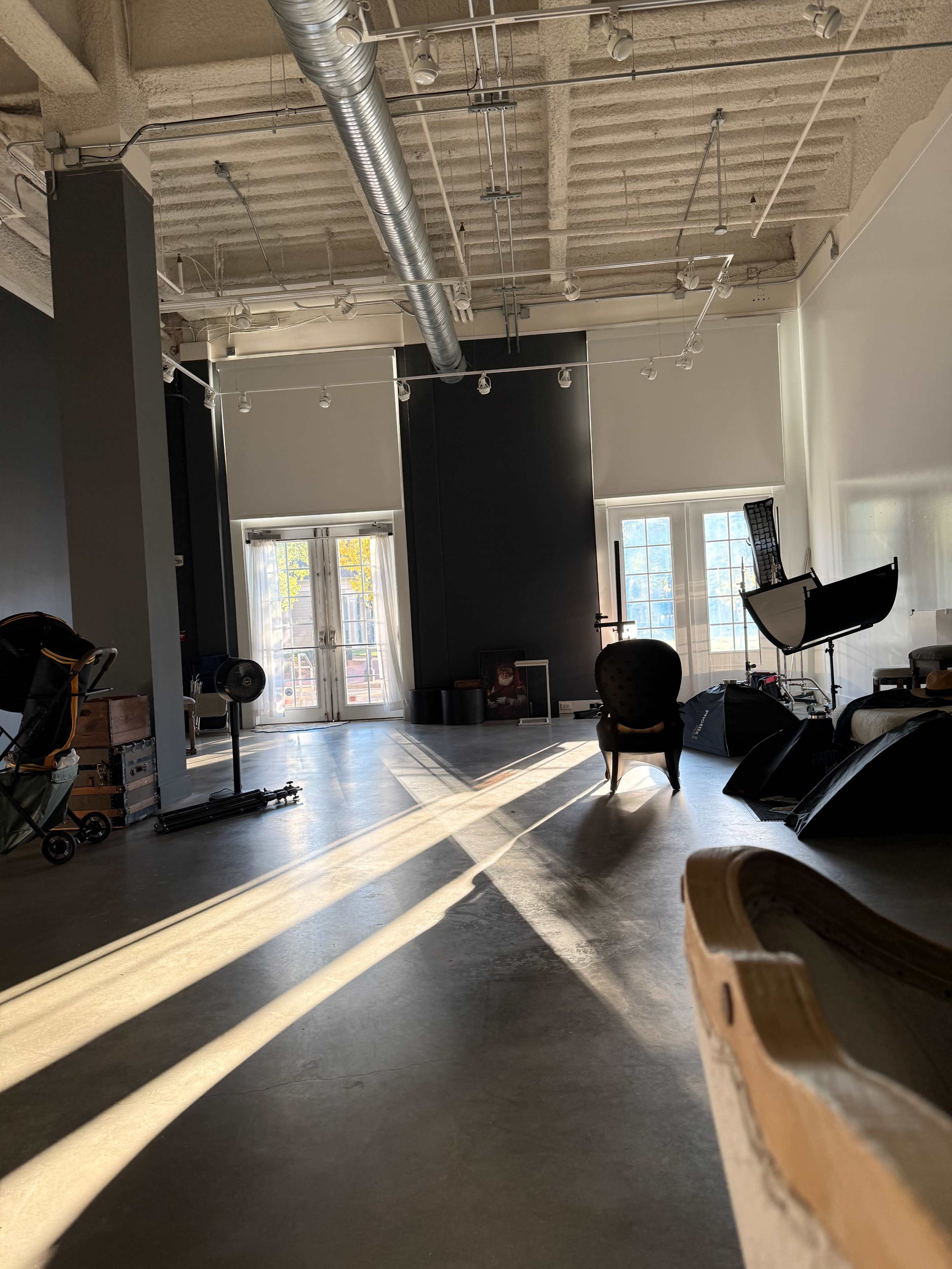 Urban, Industrial Studio with Natural light and large open spaces Image in , Williamsburg, VA