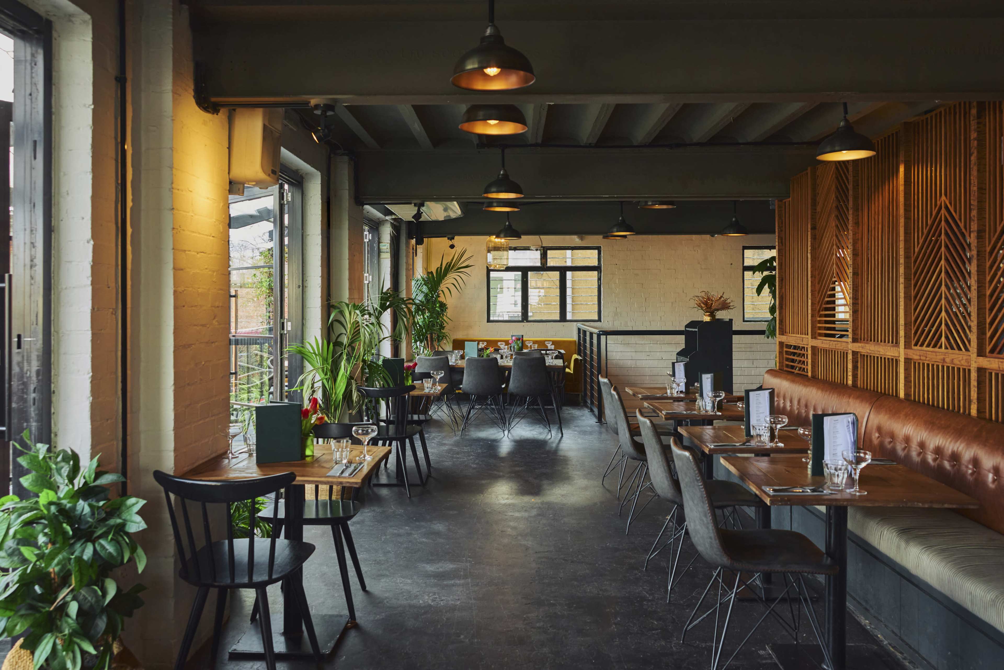 600 capacity, multistory venue, with 5 function rooms Image in Balham, LONDON, ENG