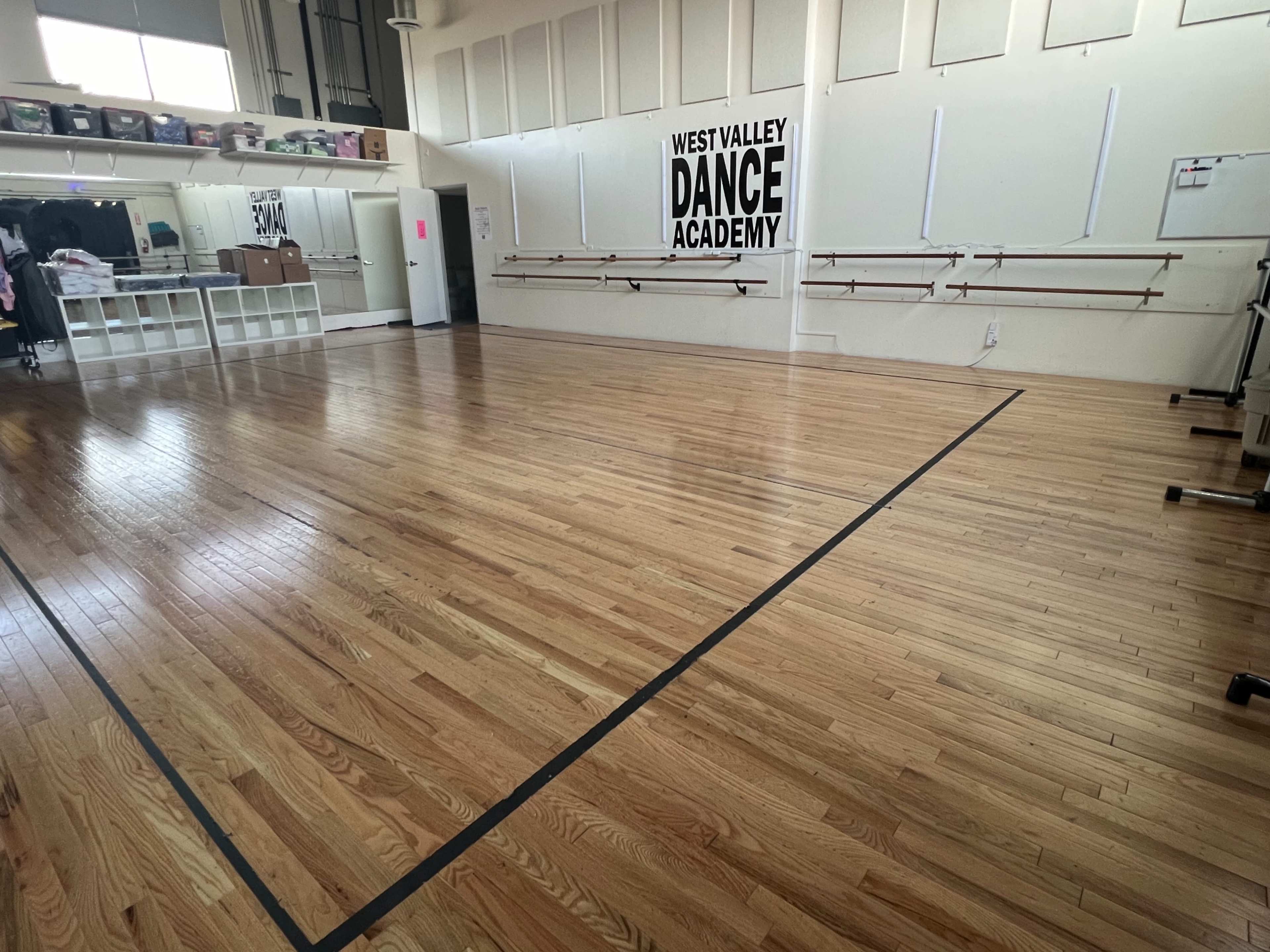 Dance Studio with High Ceilings Image in Chatsworth, Chatsworth, CA