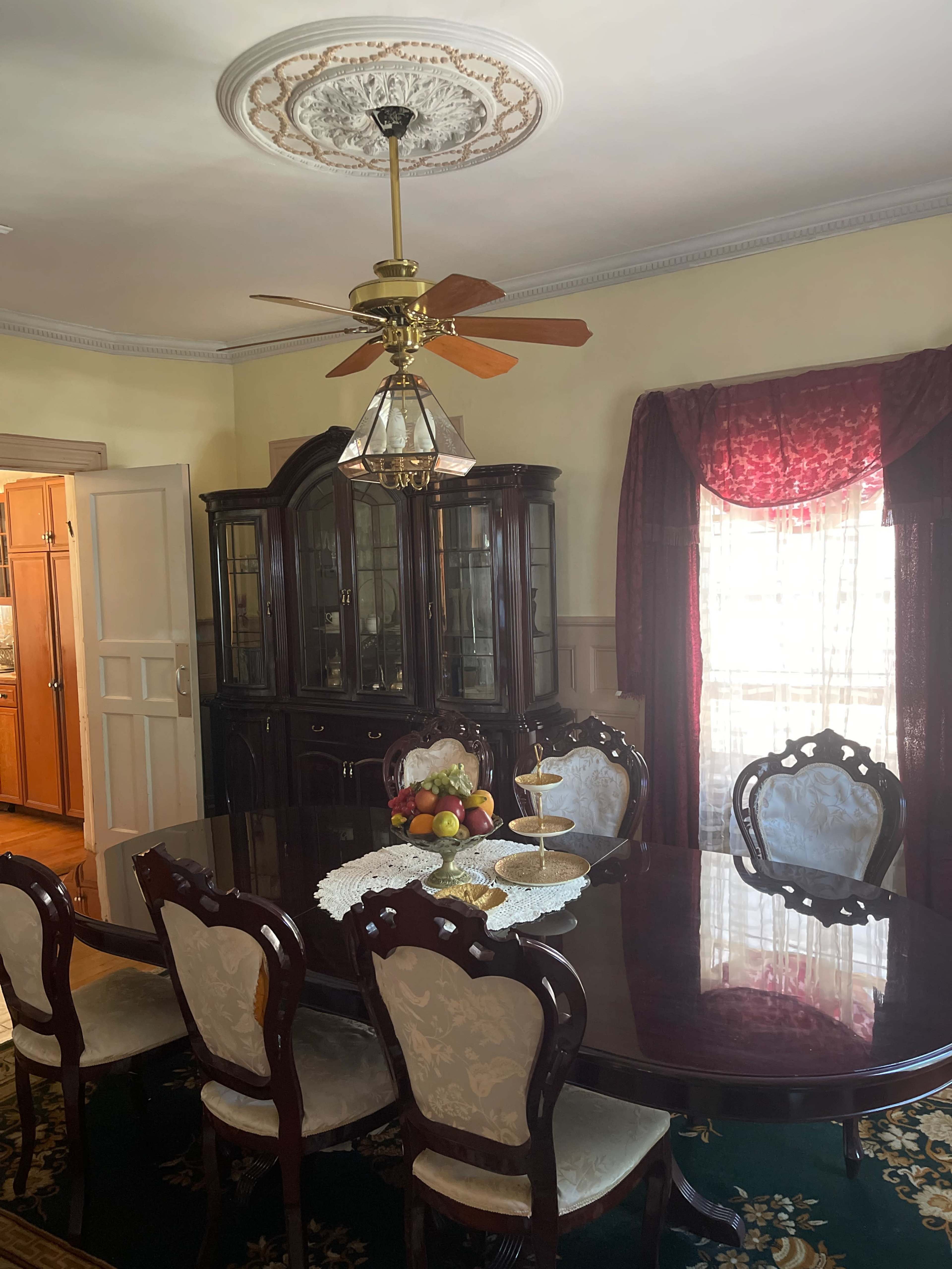 Luxury Production-Ready Historic Brooklyn Home: A Residence for Film, Commercial & Upscsle or Prestige Political Events Image in Flatbush, Brooklyn, NY