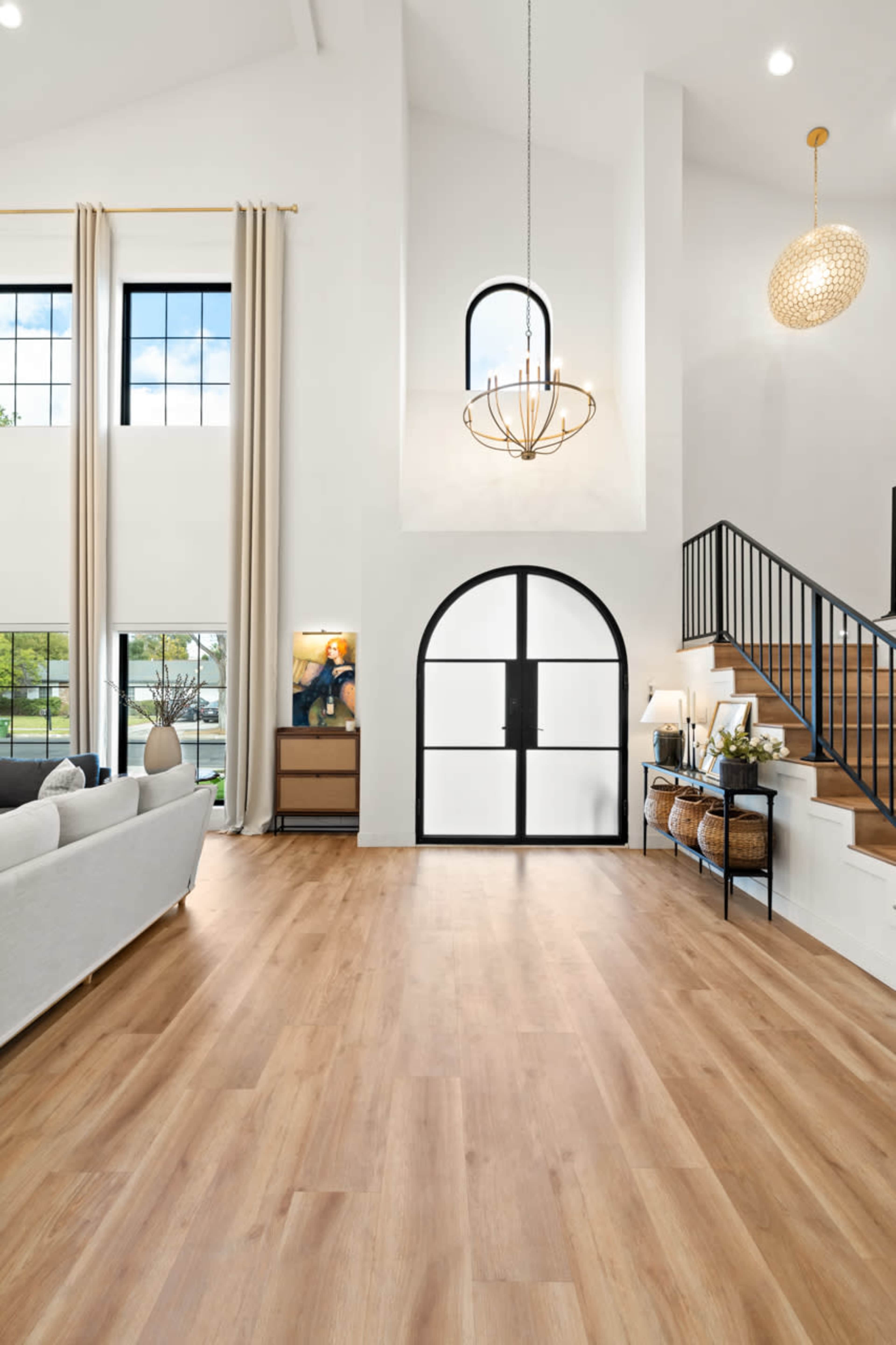 Vertical Series Filming Favorite - Contemporary Design Image in Porter Ranch, Porter ranch, CA