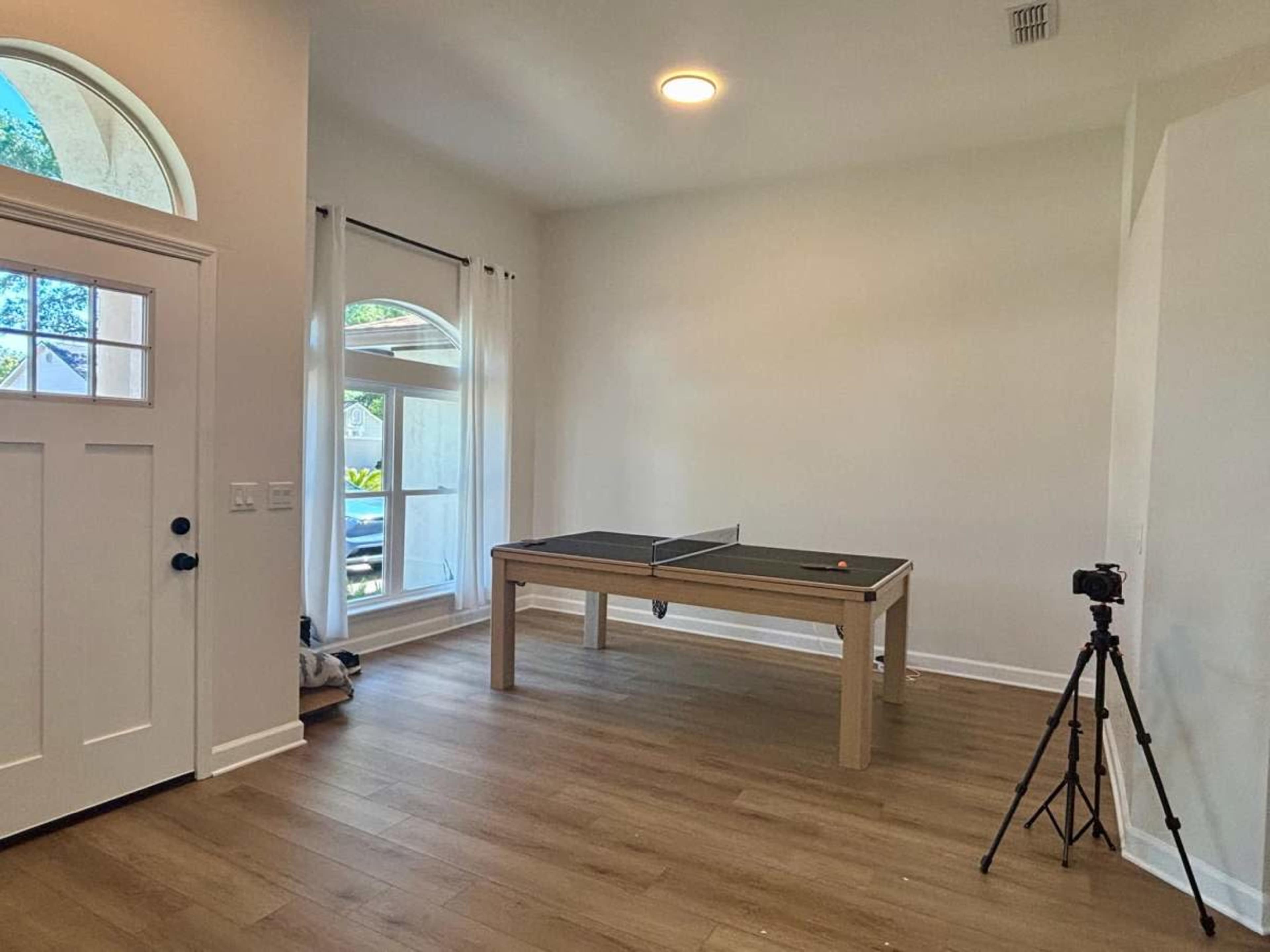 Luxury Jacksonville Family Home with Chic Minimalist Decor Image in Golden Glades/The Woods, Jacksonville, FL