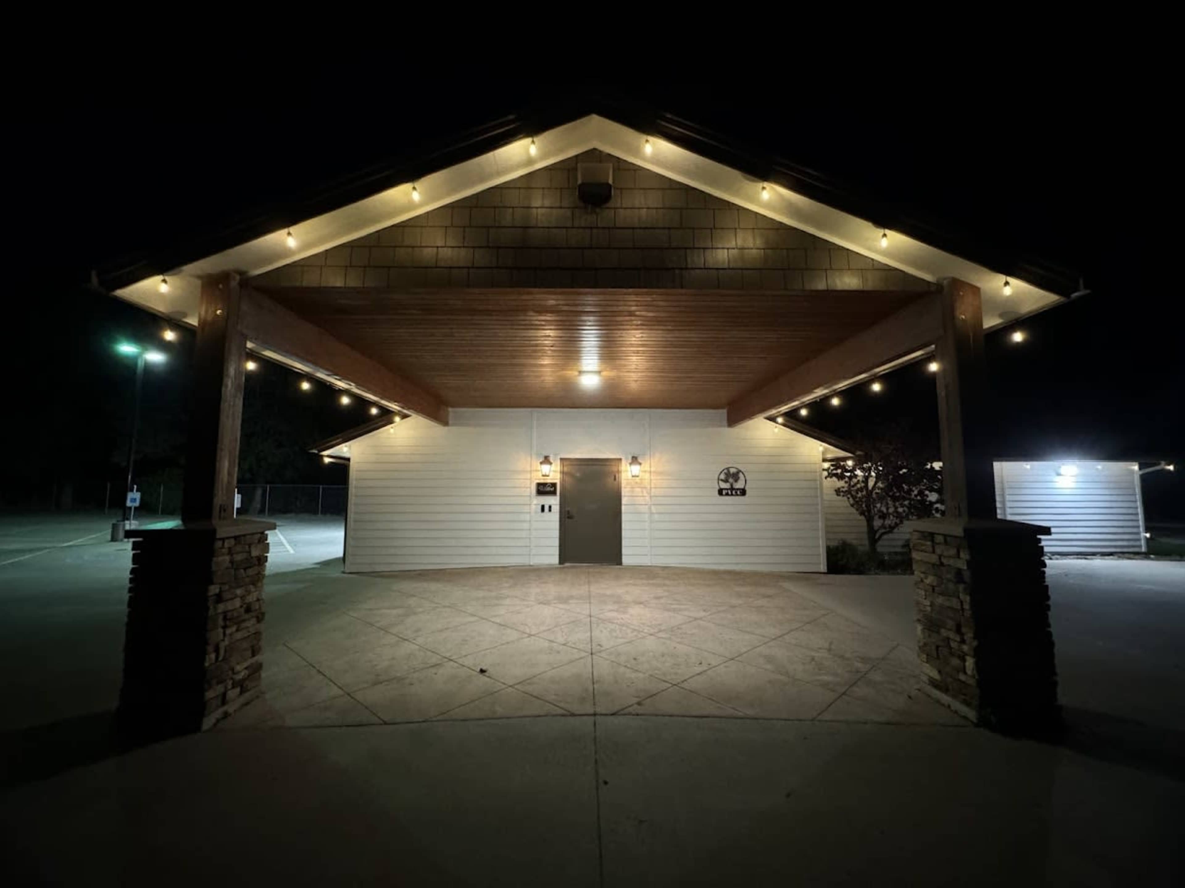 Bright and Welcoming Venue just 20 minutes from Walla Walla Image in Waitsburg, Waitsburg, WA