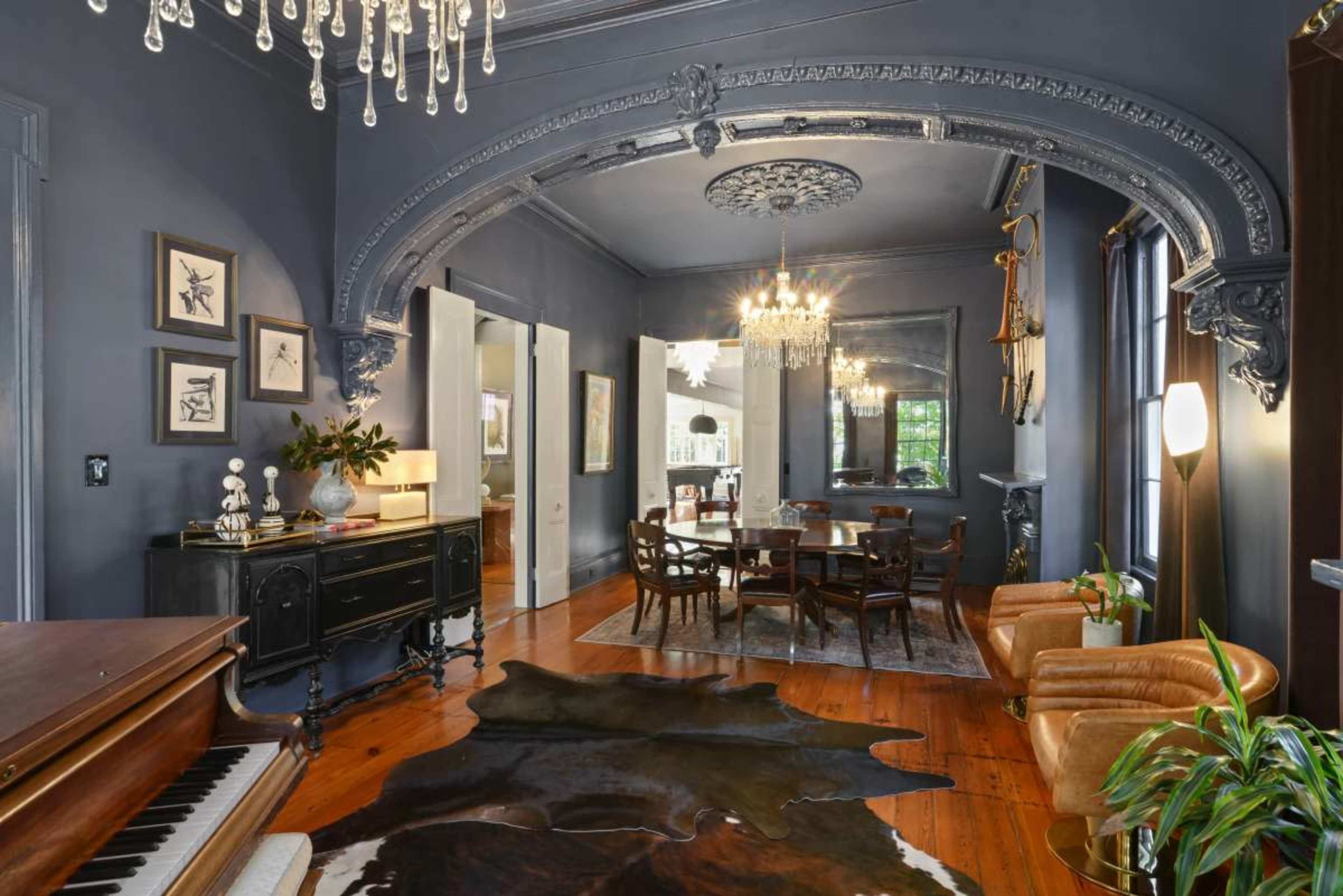 Monet des Chênes – Historic Greek Revival Oasis in the Irish Channel Image in East Riverside, New Orleans, LA