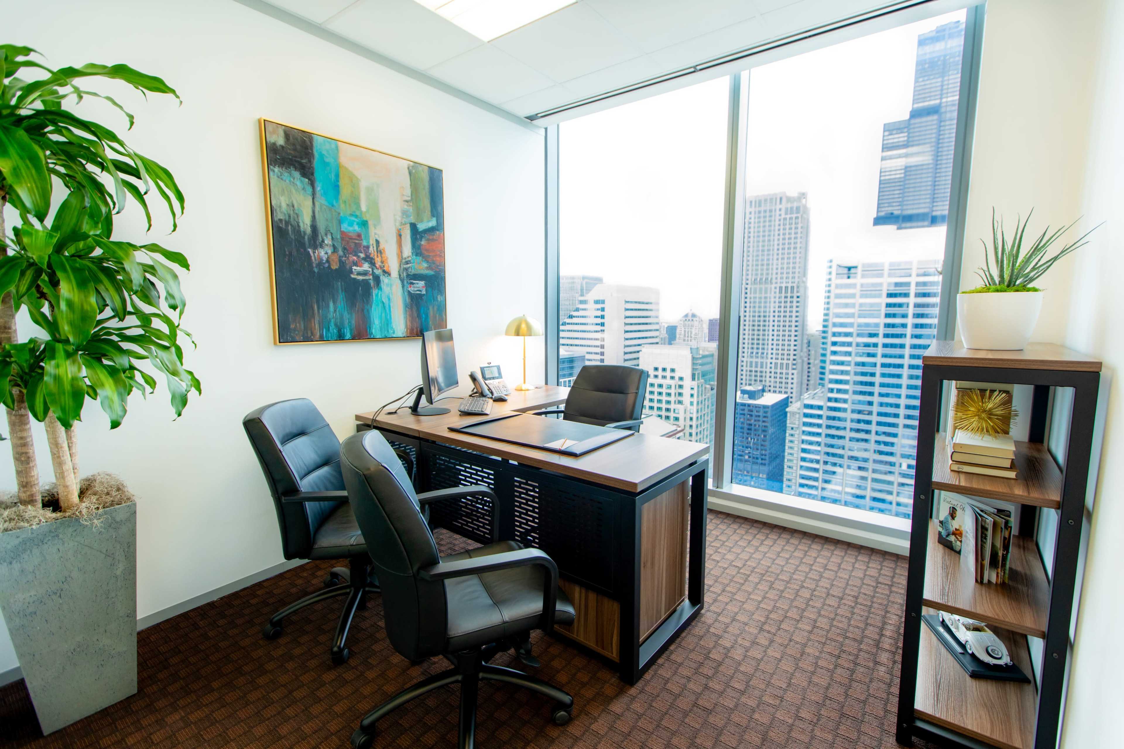 Premium Private Suite Image in Chicago Loop, Chicago, IL