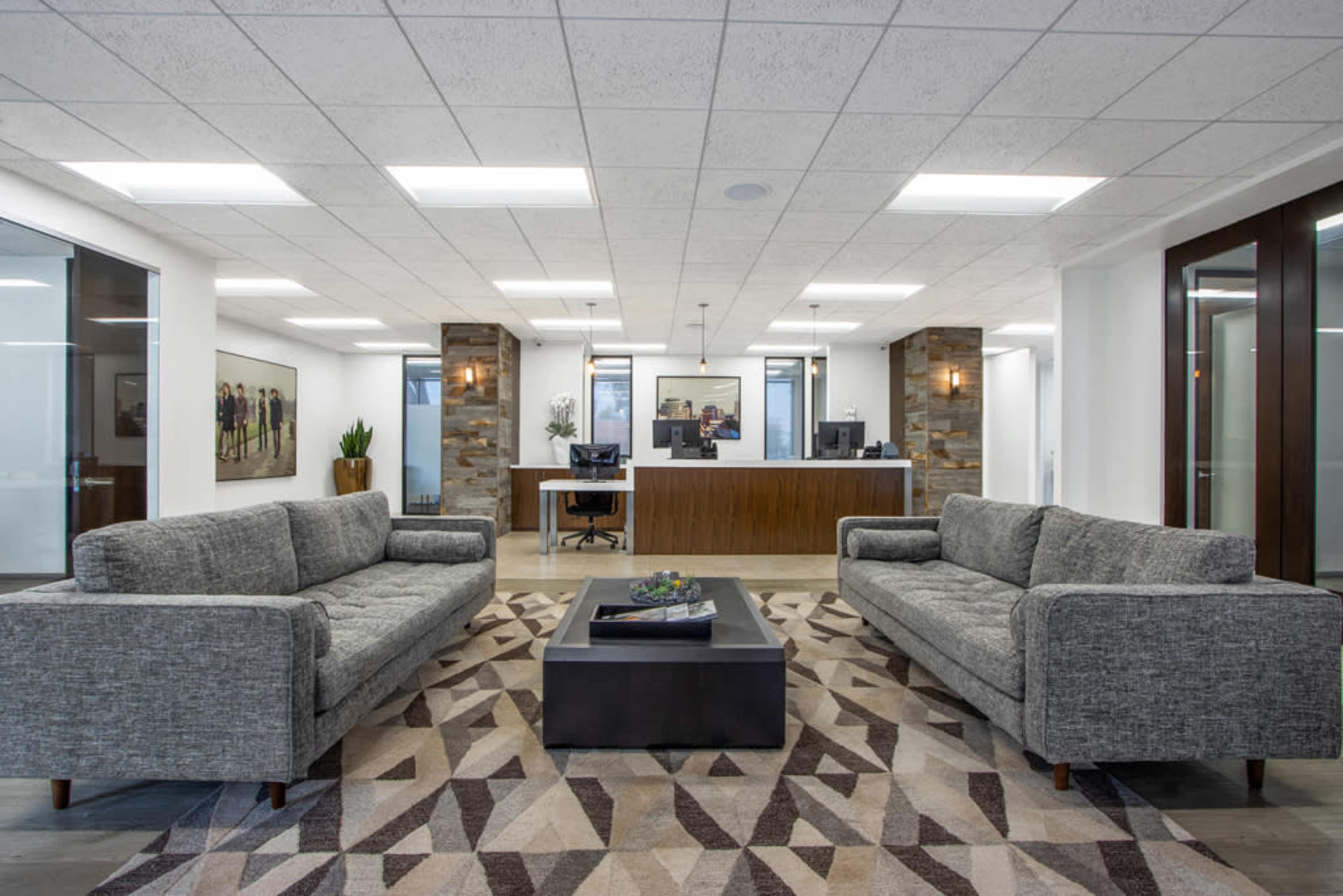 Fashion Island Professional Conference Room C for 8 Image in Newport Center, Newport Beach, CA