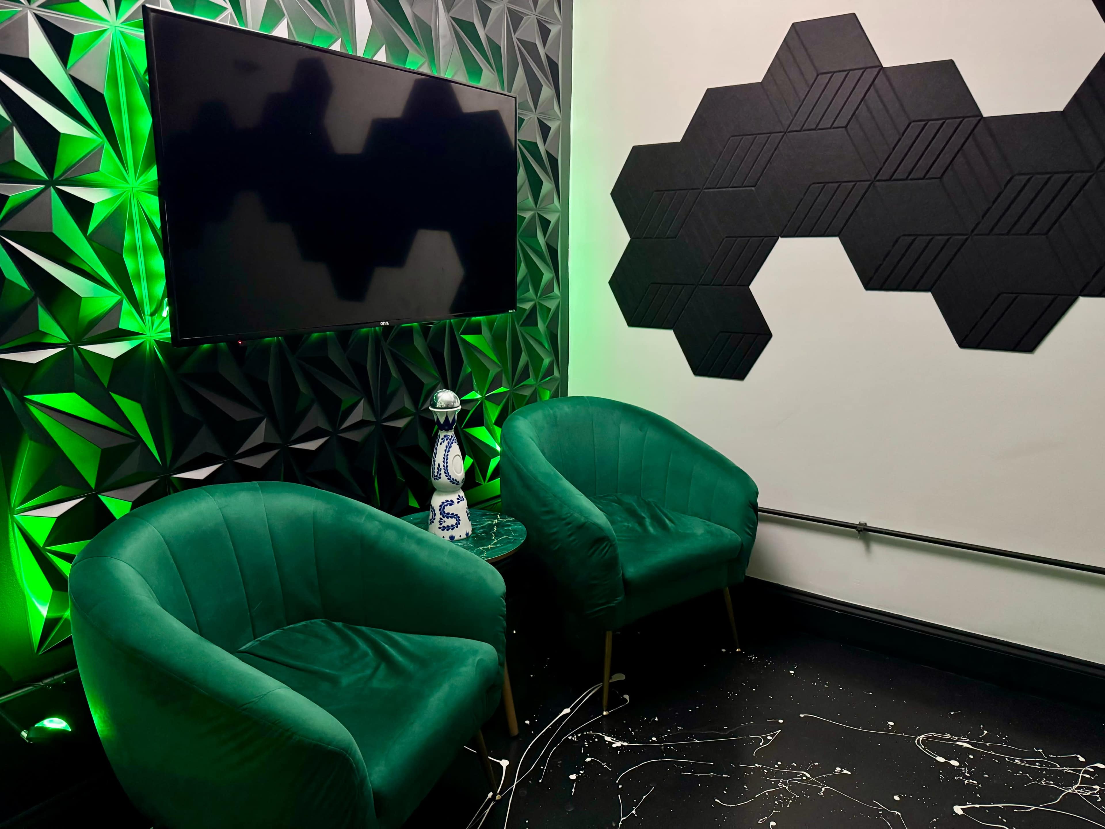 Atlanta Podcast Studio (Camera Included) Image in South Atlanta, Atlanta, GA